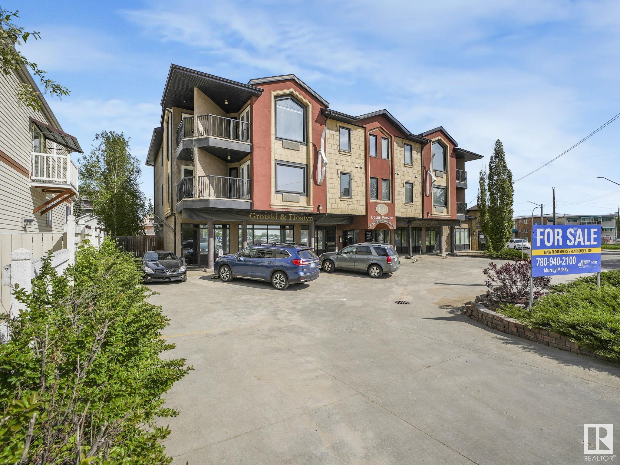 http://cdnparap120.paragonrels.com/ParagonImages/Property/p12/RAE/225349490/1/0/0/c34cb2e4eb1a2eeb96caa7be31f85cfc/1/5a2194a53e06450cf4f4a9a4d3e6a007/225349490-bfee267e-6558-42a6-a98b-f4ed2500c1c8.JPG