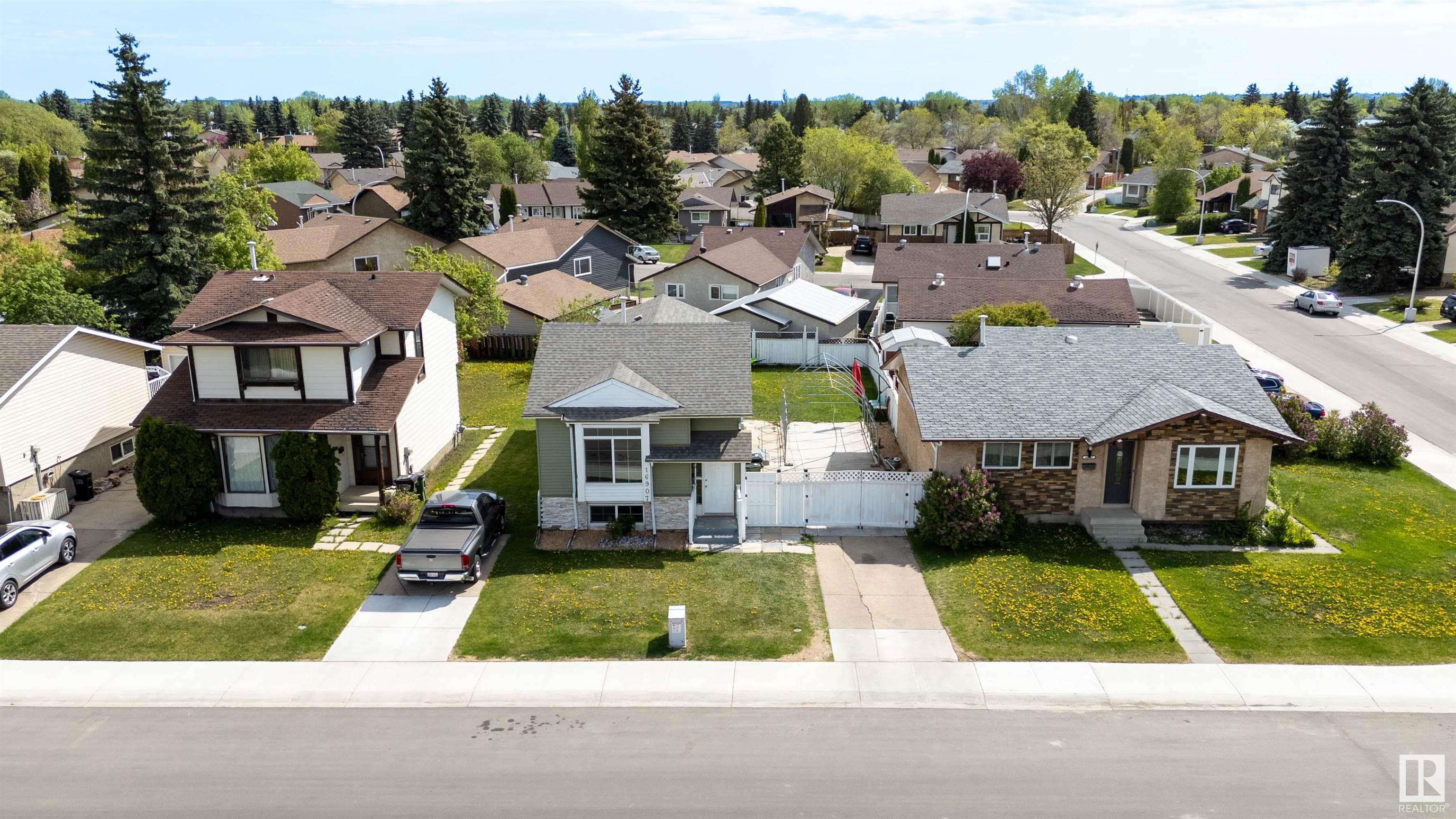 16907 103 Street Nw, Baturyn, Edmonton 2