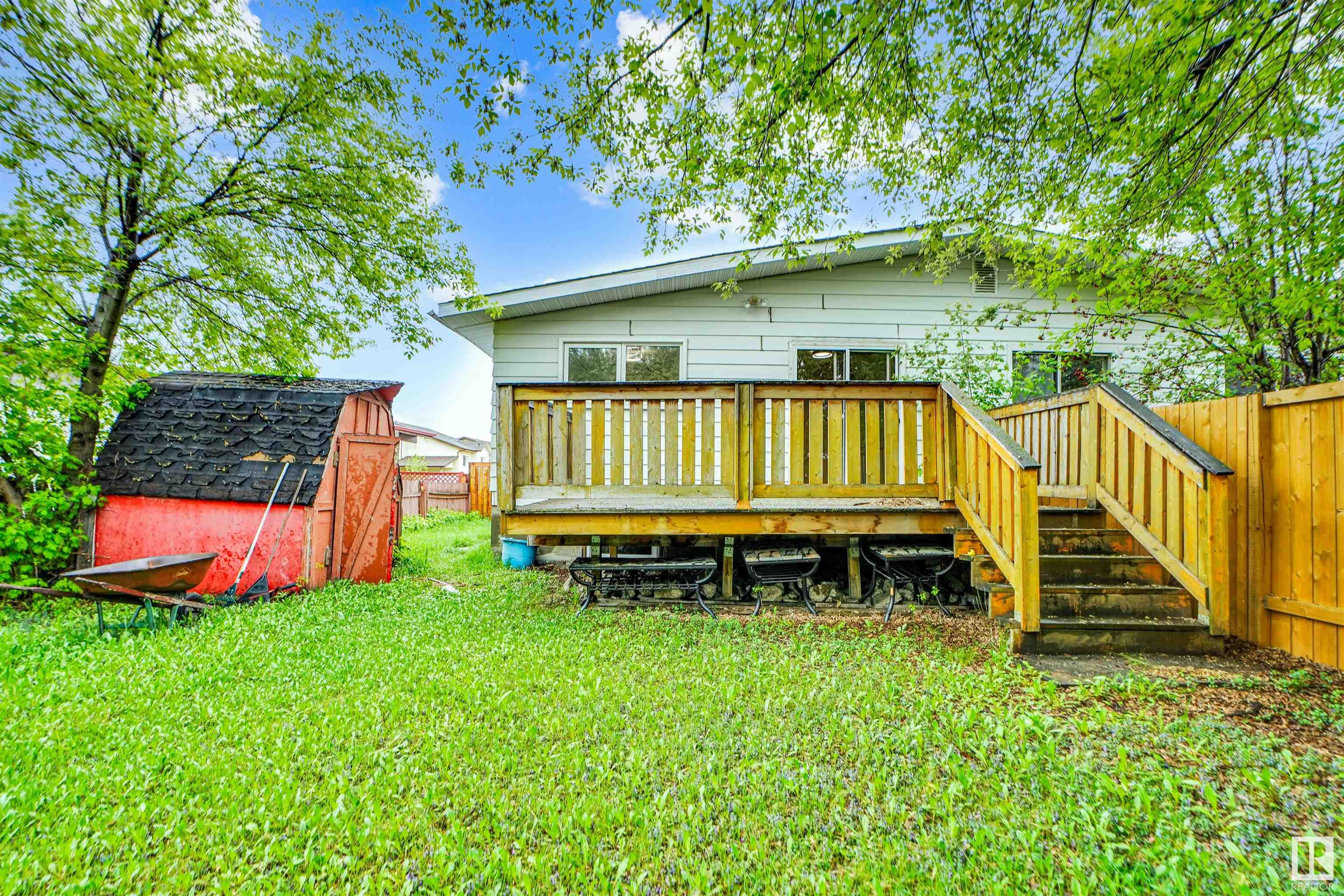 http://cdnparap120.paragonrels.com/ParagonImages/Property/p12/RAE/225349714/44/0/0/d015d9f704dbd34382e646aaf7c38f38/1/b02069467c0838c2fd27e2c4f01163b0/225349714-0d766c22-51fe-4118-afcf-f0597e80bdf9.JPG