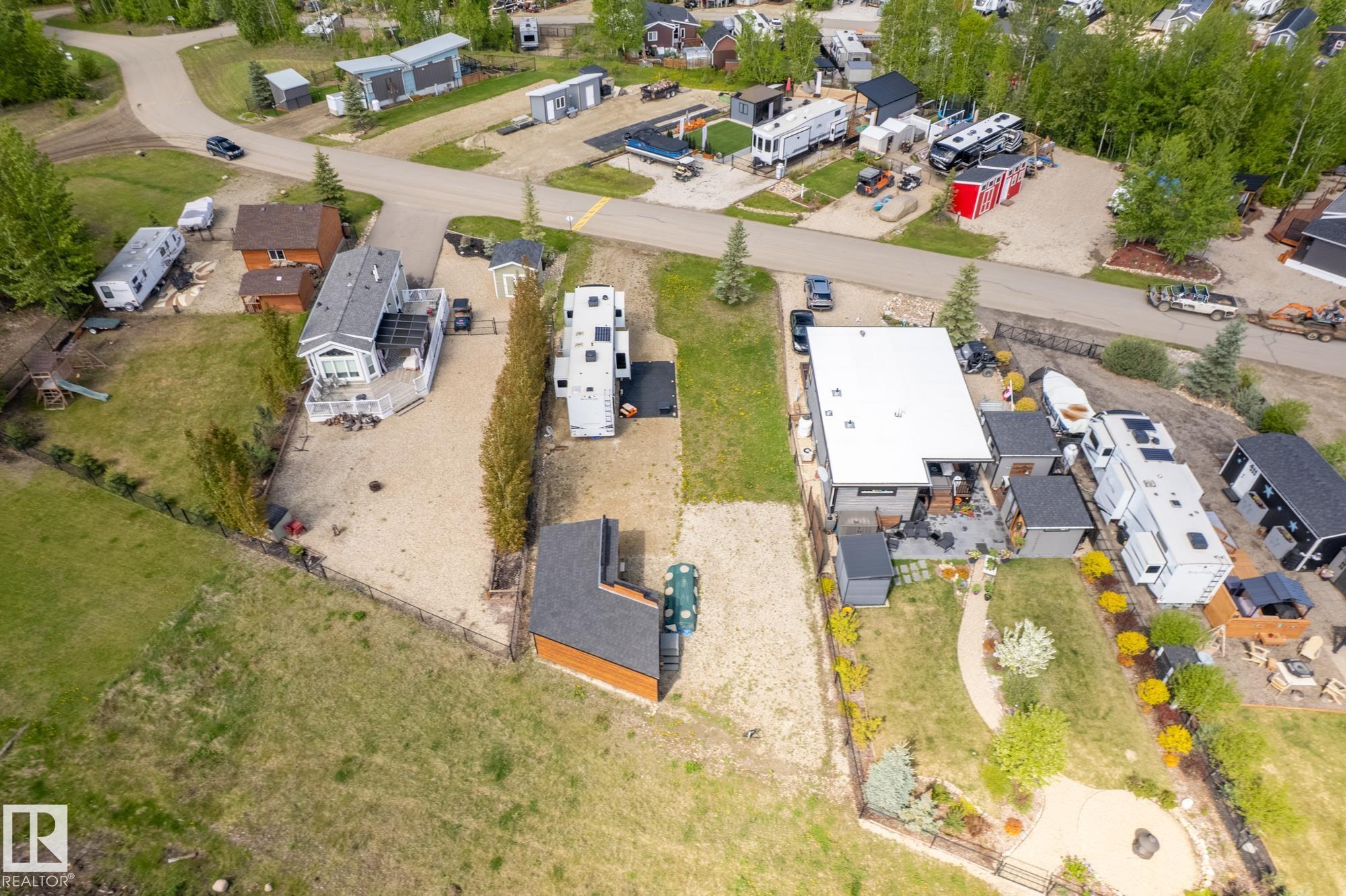 Photo 5 at 106 - 53509 Rge Road 60, Sunset Shores, Rural Parkland County