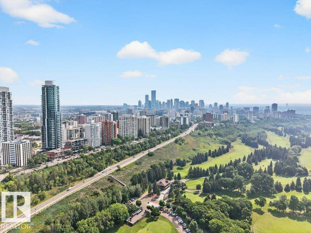 http://cdnparap120.paragonrels.com/ParagonImages/Property/p12/RAE/225351421/19/0/0/b3c8128f3dc32019471055a7c8db5a43/1/13a0a49705d3290bd23e12de874ccad2/225351421-aea242ff-91d0-49bd-a986-c451a973db61.JPG