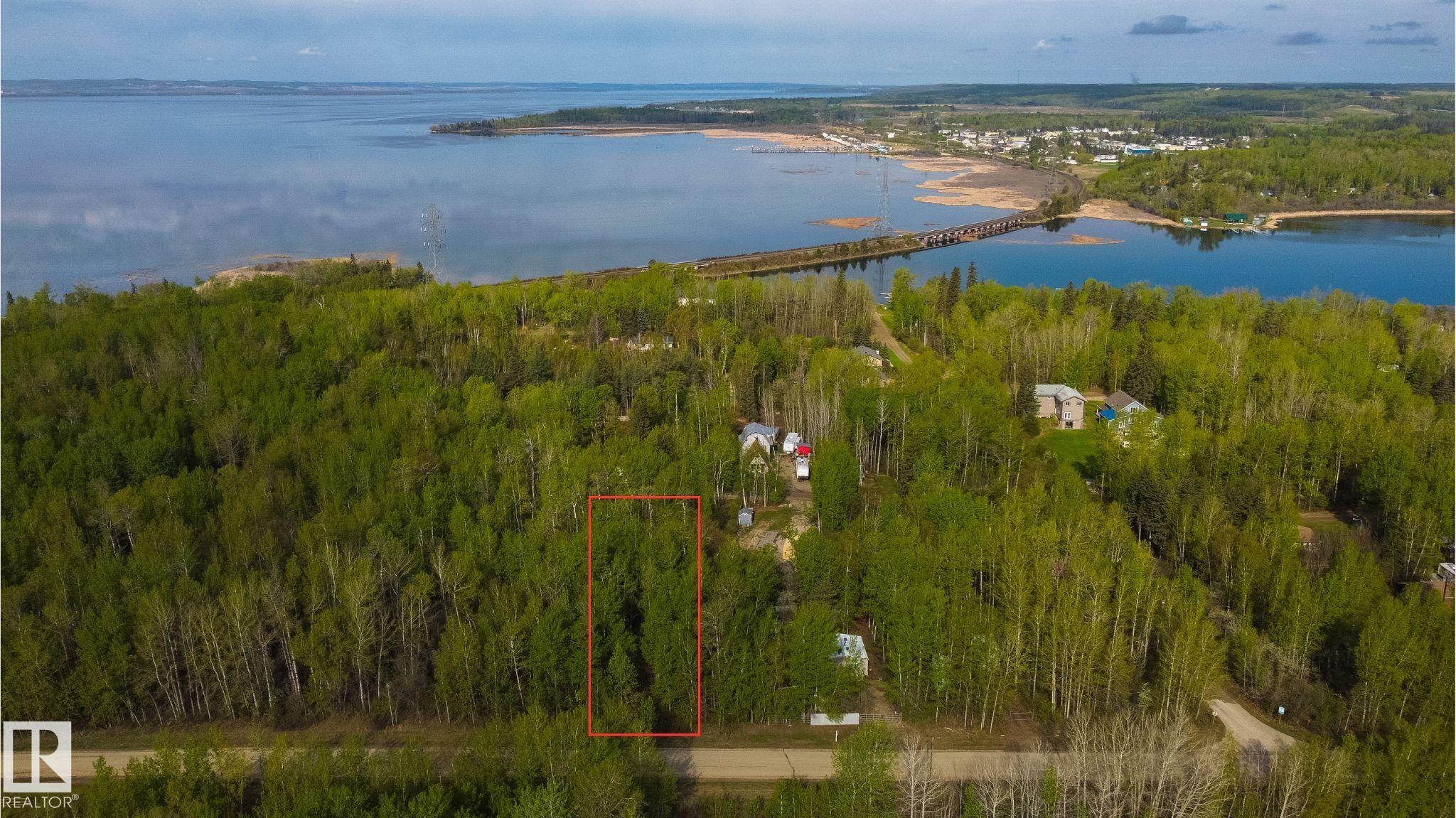 305 - 53102 Rge Road 40, Moonlight Bay, Rural Parkland County 