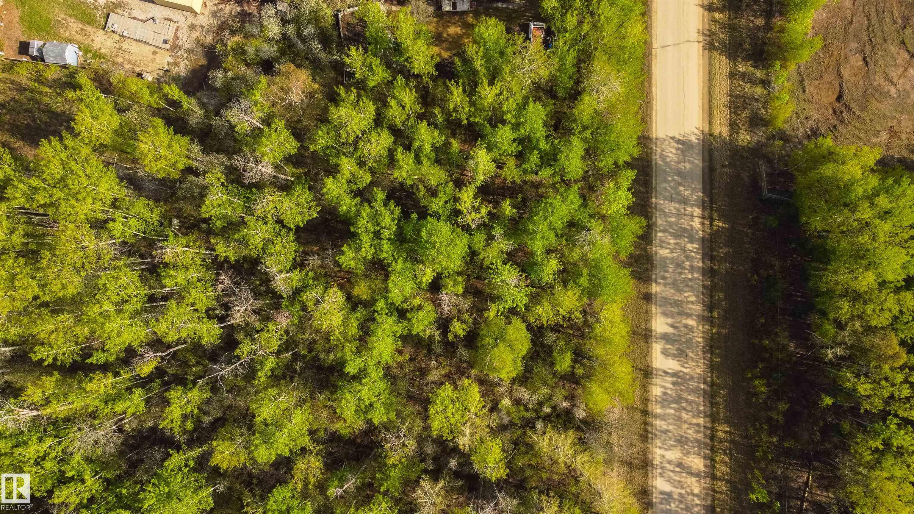 Photo 6 at 305 - 53102 Rge Road 40, Moonlight Bay, Rural Parkland County