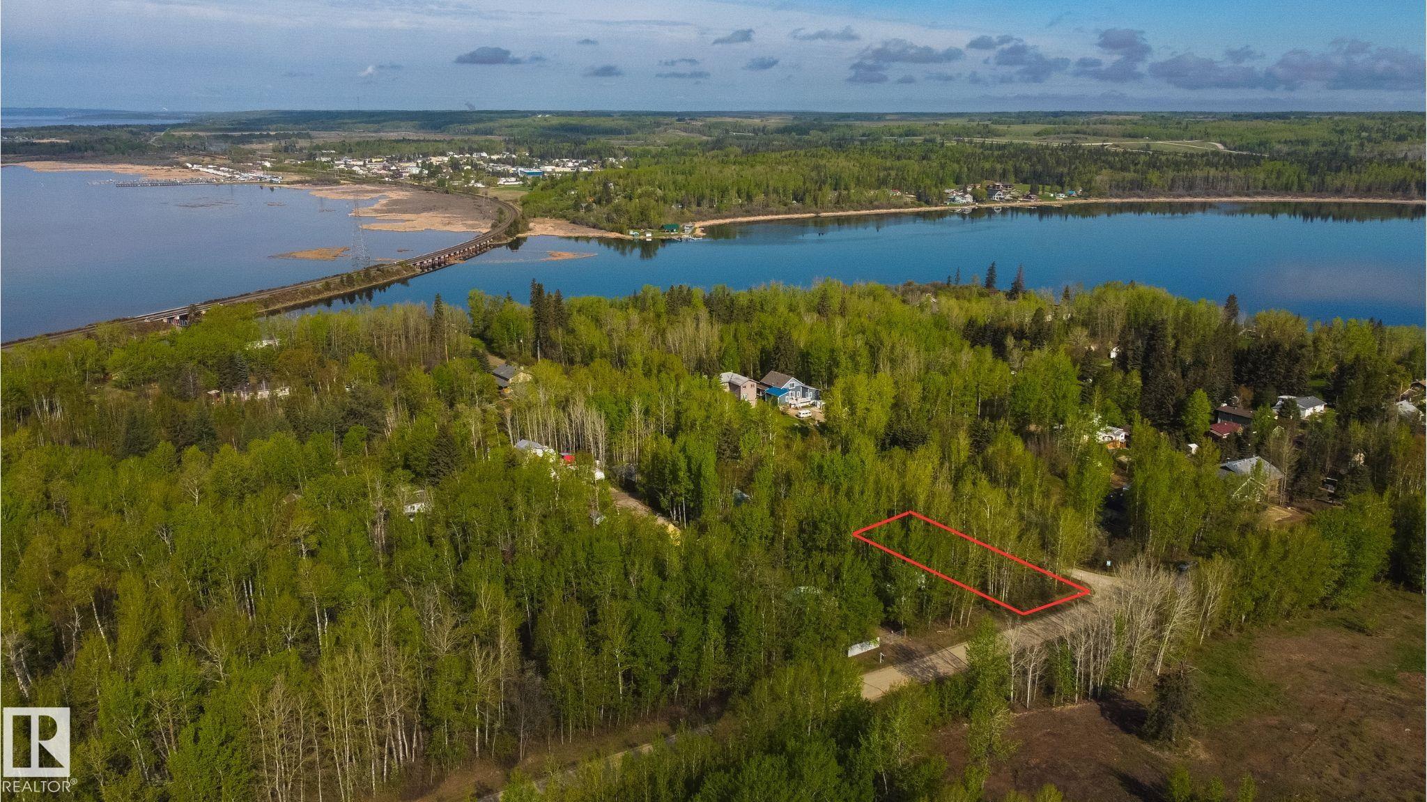 Photo 7 at 309 - 53102 Rge Road 40, Moonlight Bay, Rural Parkland County