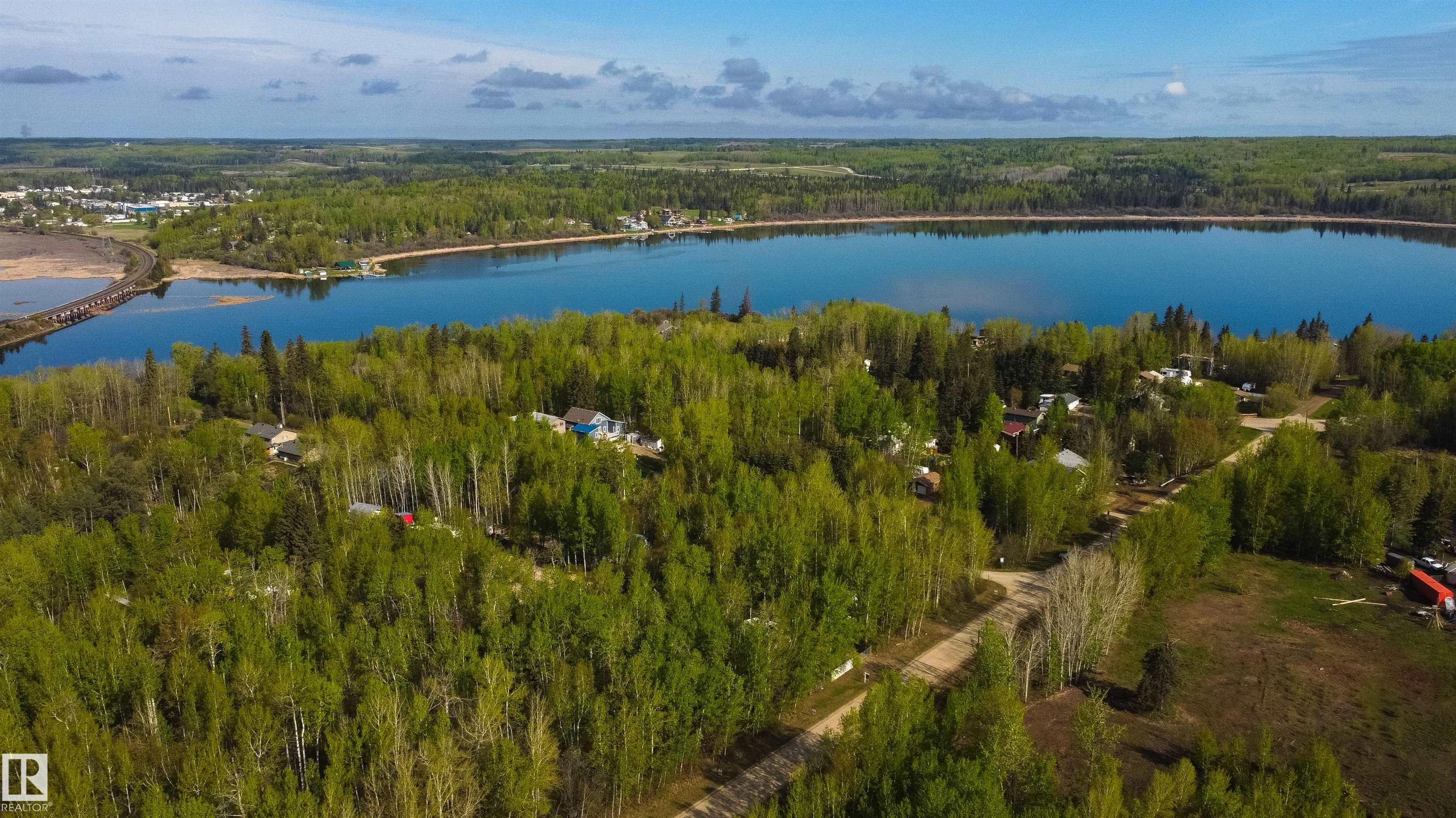 Photo 8 at 309 - 53102 Rge Road 40, Moonlight Bay, Rural Parkland County