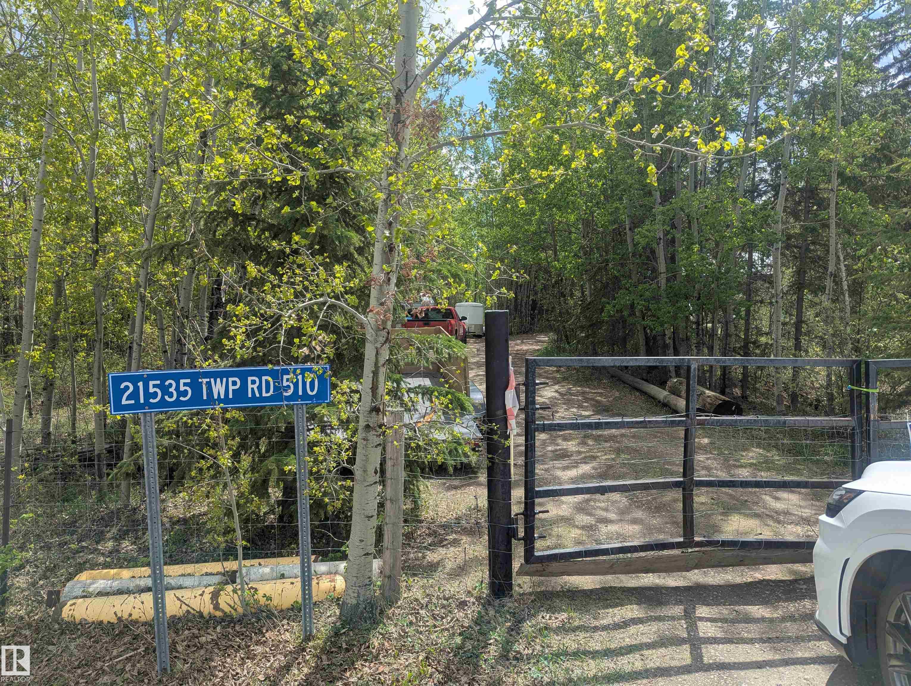 Photo 2 at 21535 Twp Road 510, None, Rural Leduc County