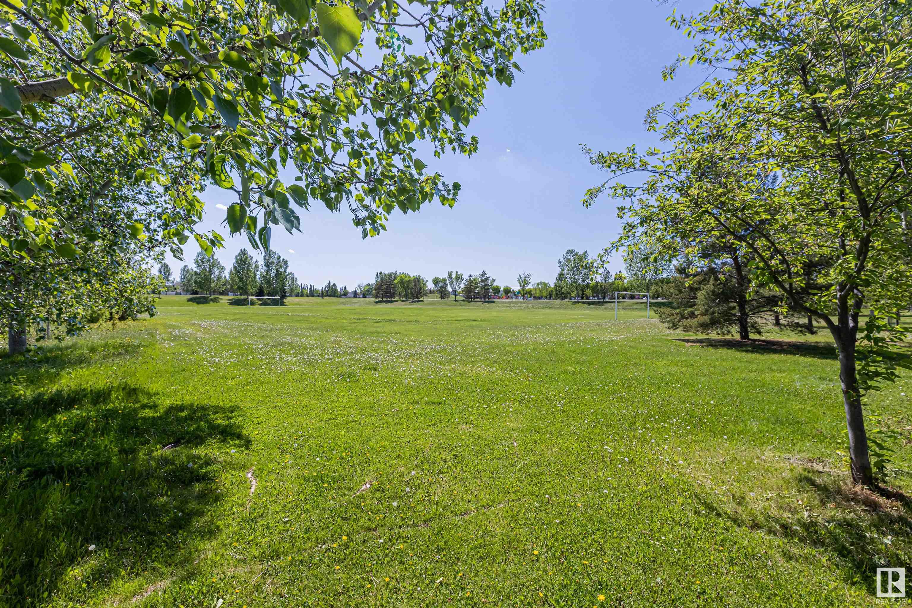 http://cdnparap120.paragonrels.com/ParagonImages/Property/p12/RAE/225352368/60/0/0/cfc0aeaf5f1a16f0d2296f46d0424444/1/c1c76a421079fbc9c41d430f05075de3/225352368-693bf8fa-bce8-4922-b82a-0e858dcdd68b.JPG