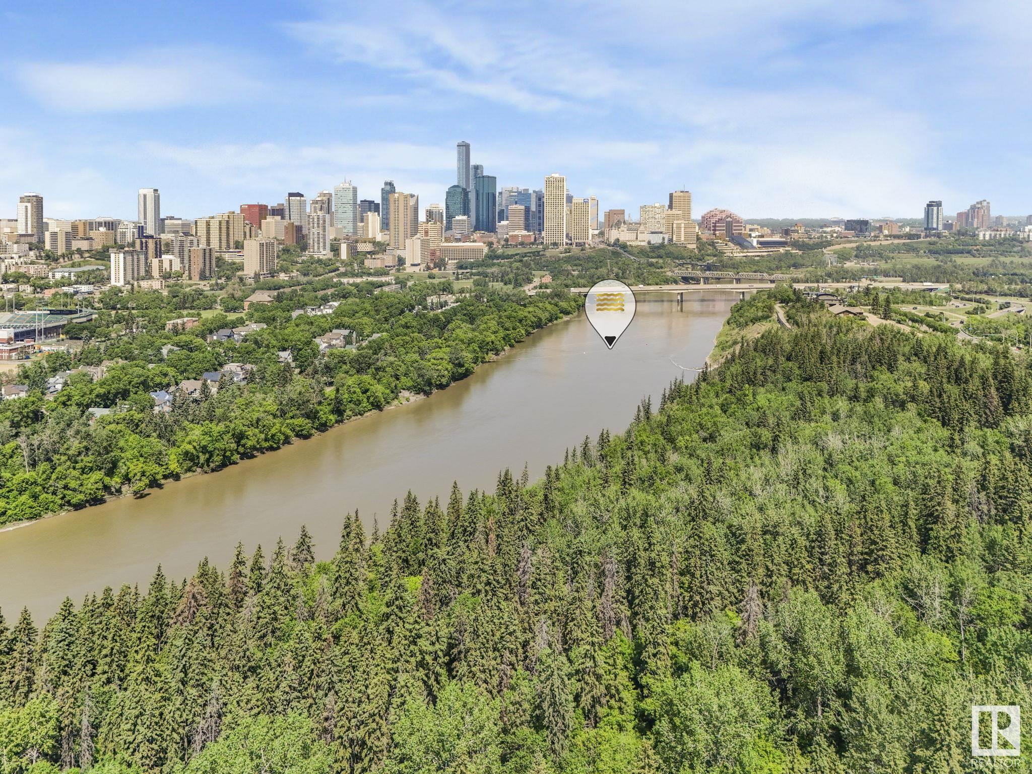 http://cdnparap120.paragonrels.com/ParagonImages/Property/p12/RAE/225352642/62/0/0/2eecf4b5f00cbc9155b6327a15b8556f/1/372d55b23ceb5fb78bd286c7fd06c11e/225352642-e6de6d96-1364-4a8c-baf5-ab0f97d86681.JPG