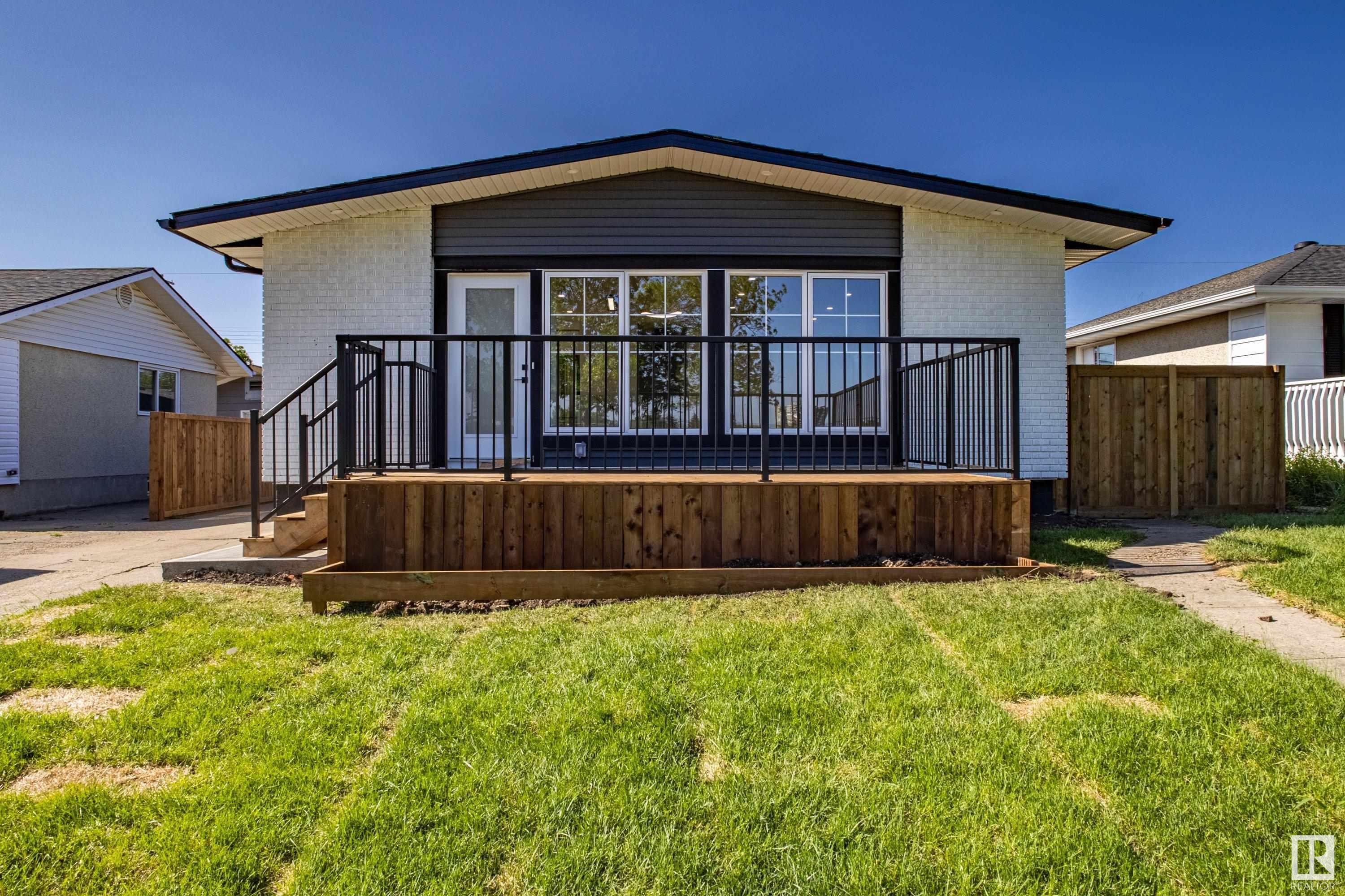 http://cdnparap120.paragonrels.com/ParagonImages/Property/p12/RAE/225352847/67/0/0/7ae388d62d26bca6774982de749b5290/1/0f5f891fec82620746511dbe90a6efa4/225352847-5921667b-5a03-497c-b040-5cd7e74a4cba.JPG