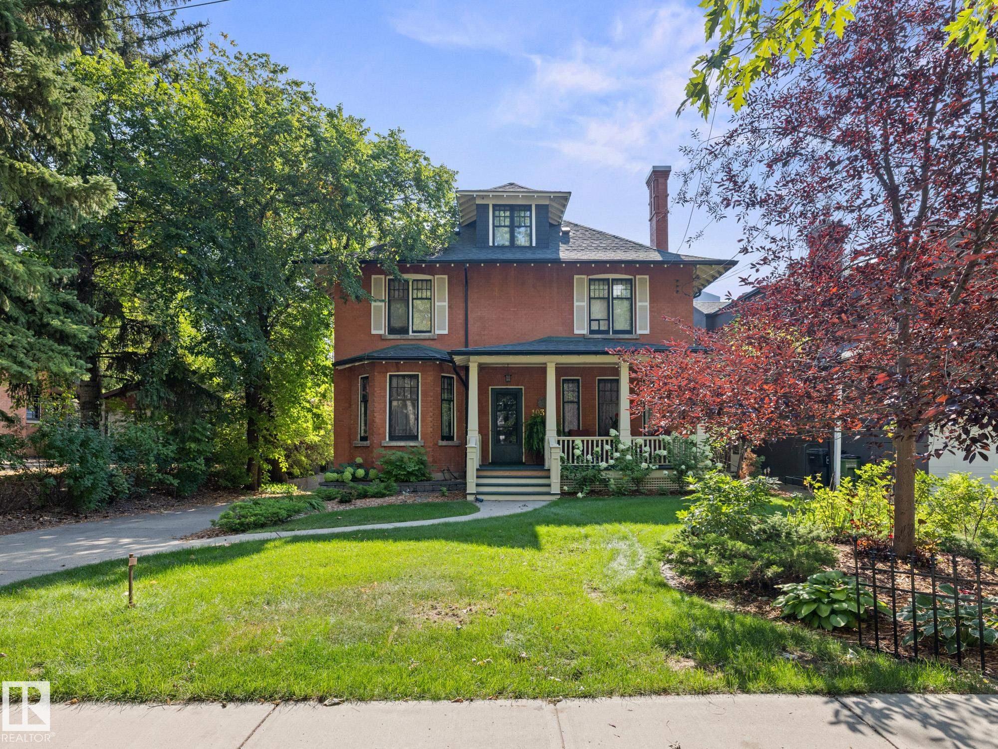 10317 Villa Avenue NW, Westmount, Edmonton 