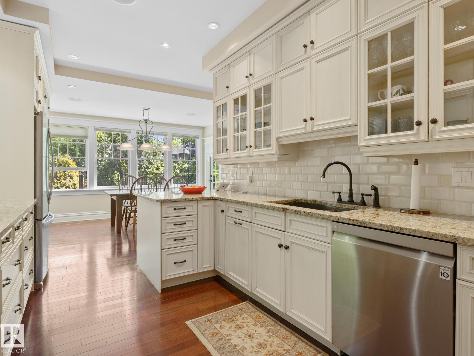 Photo 18 at 10317 Villa Avenue NW, Westmount, Edmonton