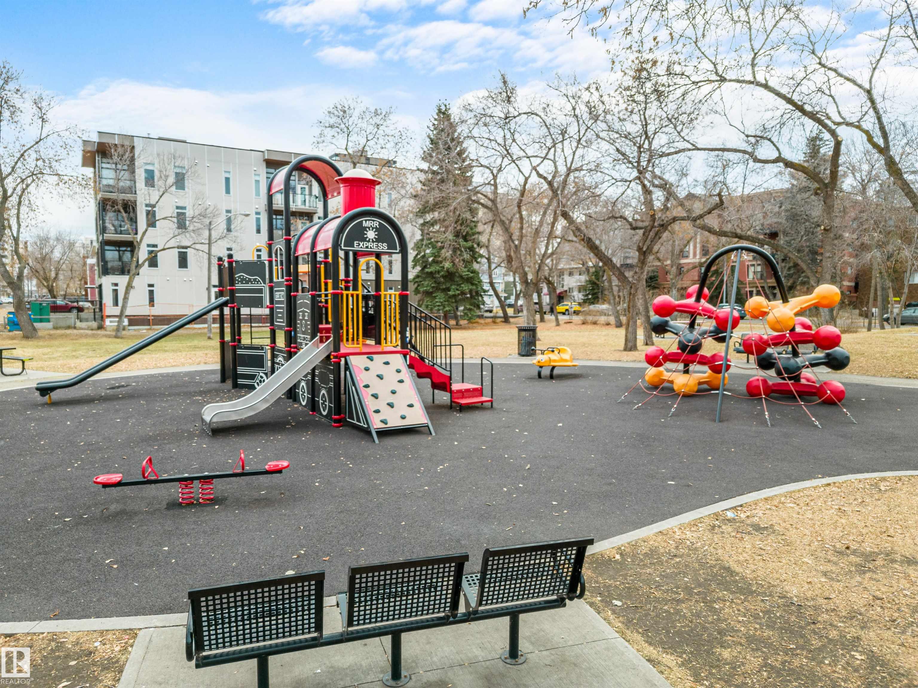 Photo 39 at 103 - 10232 115 Street NW, Wîhkwêntôwin, Edmonton