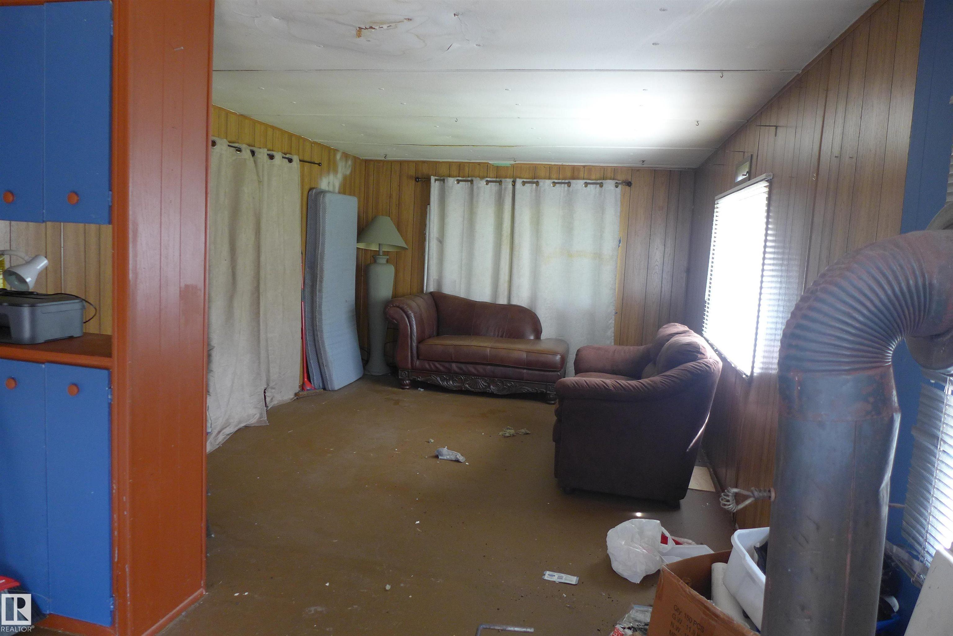 Photo 13 at 5430 Hghway 16, None, Rural Parkland County