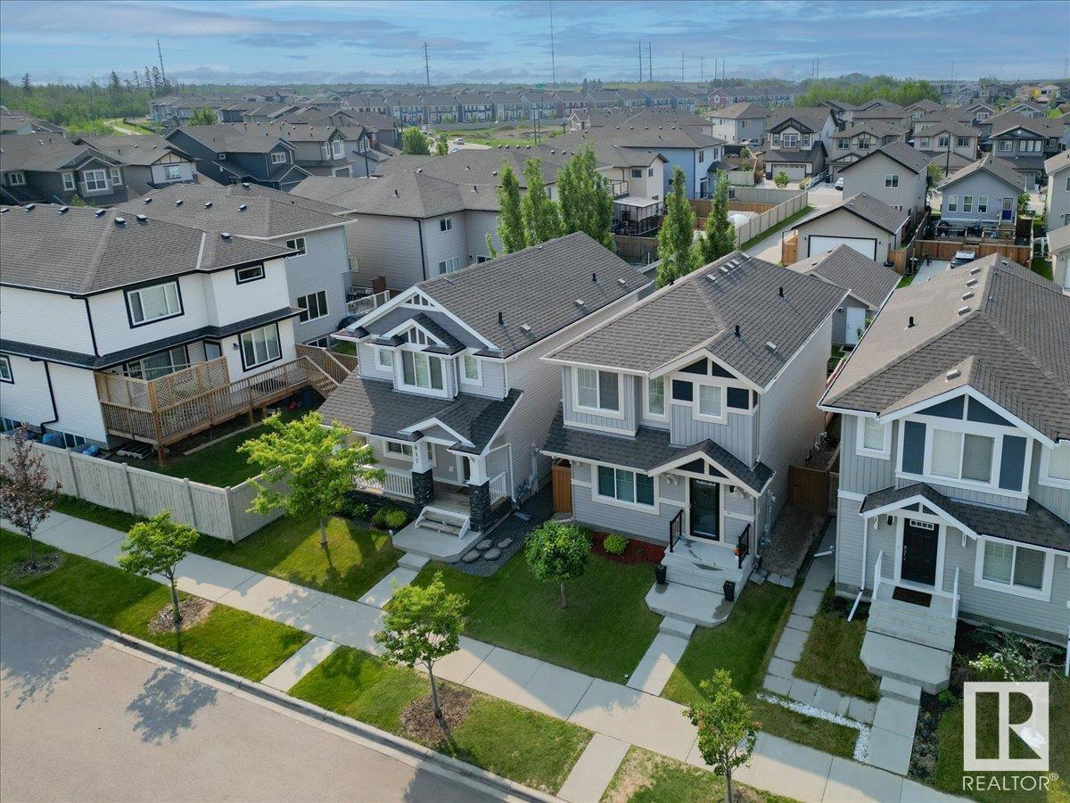 http://cdnparap120.paragonrels.com/ParagonImages/Property/p12/RAE/225353547/1/0/0/217b3920fc6512caf75a359f853a2787/1/3932fd0e32064ff9eb5f77814481d5de/225353547-abeadea9-db3c-4bf5-ba33-1e83ddecec61.JPG