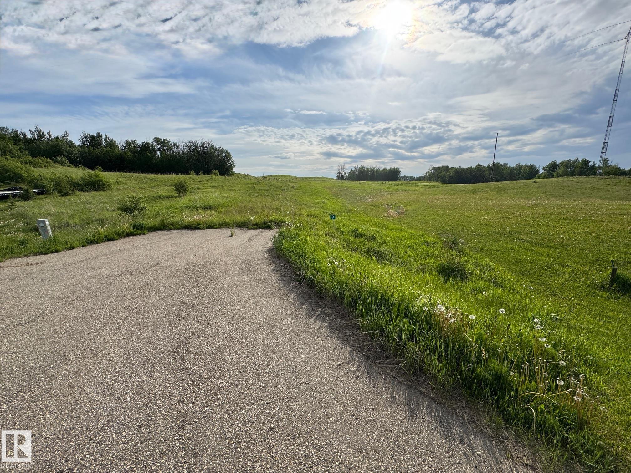 Photo 3 at 9 - 53214 Rge Road 13, Leeward Estates, Rural Parkland County