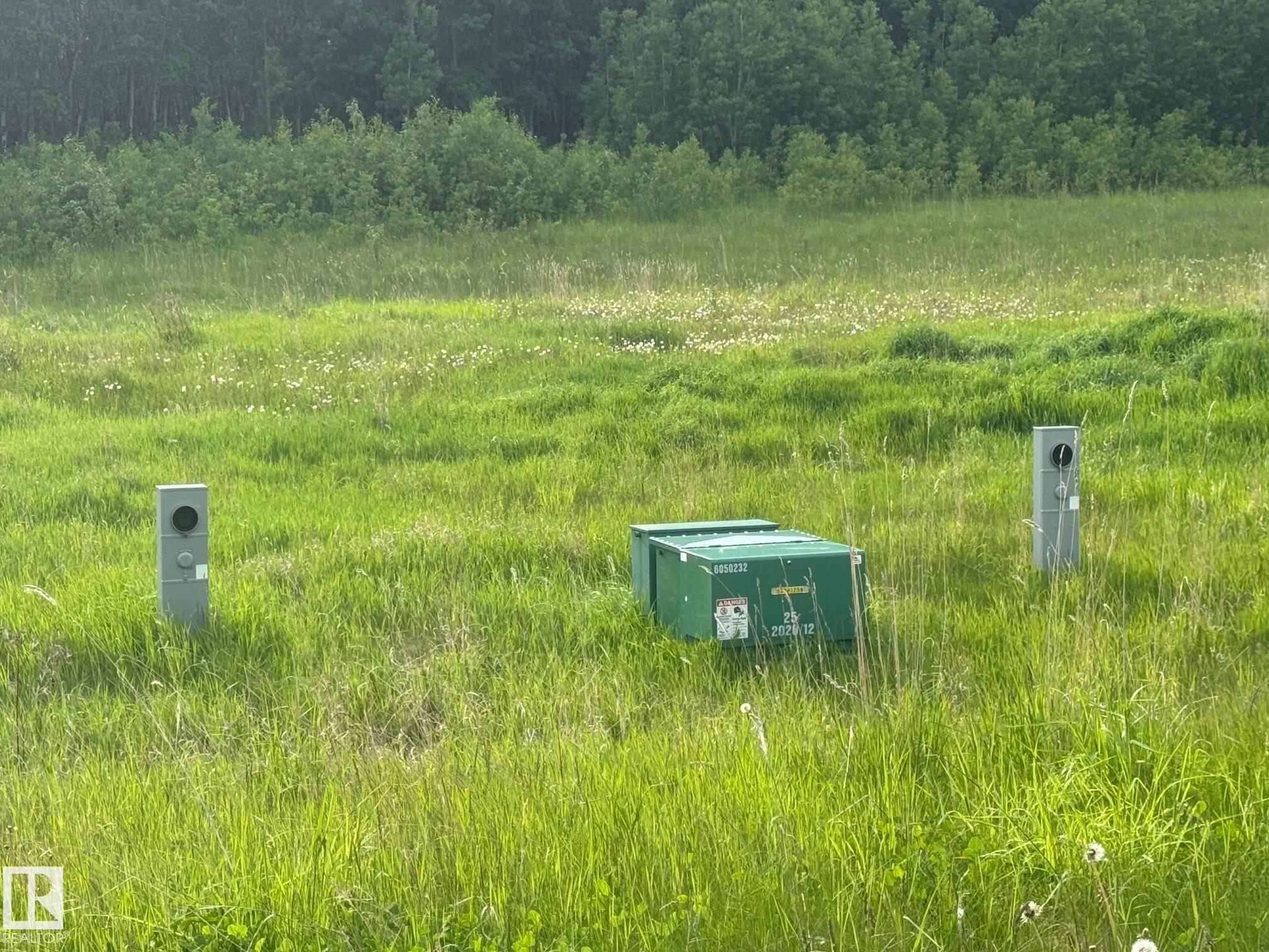 Photo 3 at 18 - 53214 Rge Road 13, Leeward Estates, Rural Parkland County