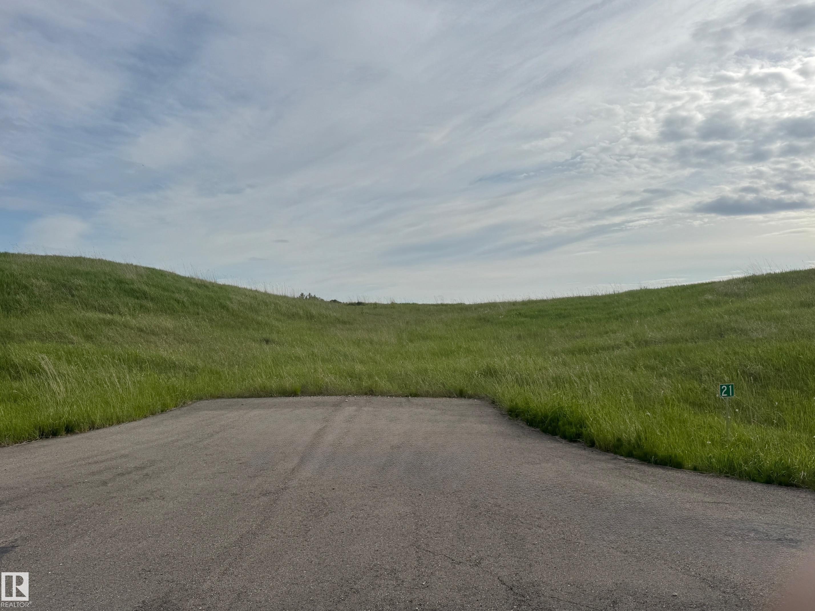 Photo 2 at 21 - 53214 Rge Road 13, Leeward Estates, Rural Parkland County