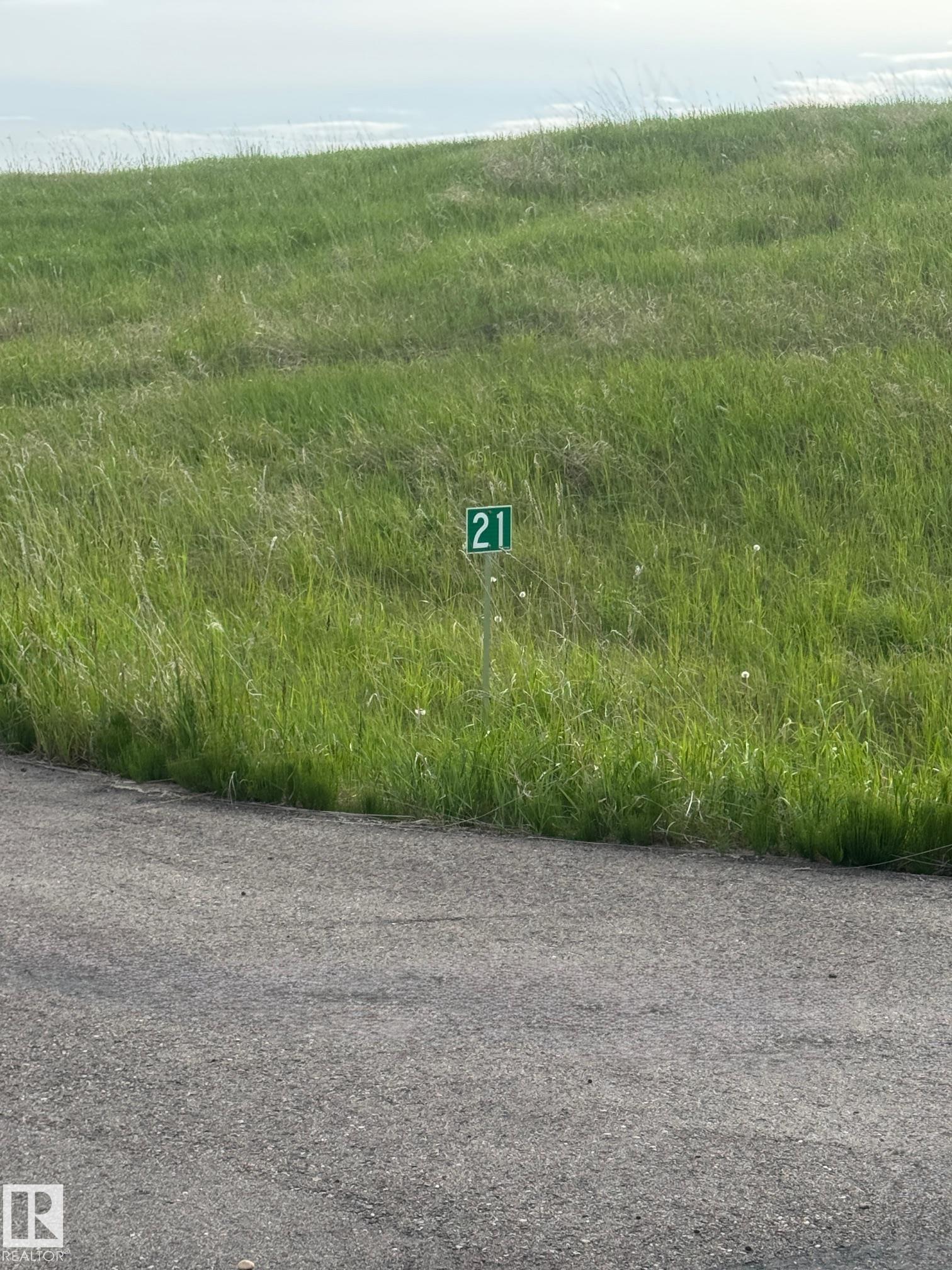 Photo 3 at 21 - 53214 Rge Road 13, Leeward Estates, Rural Parkland County