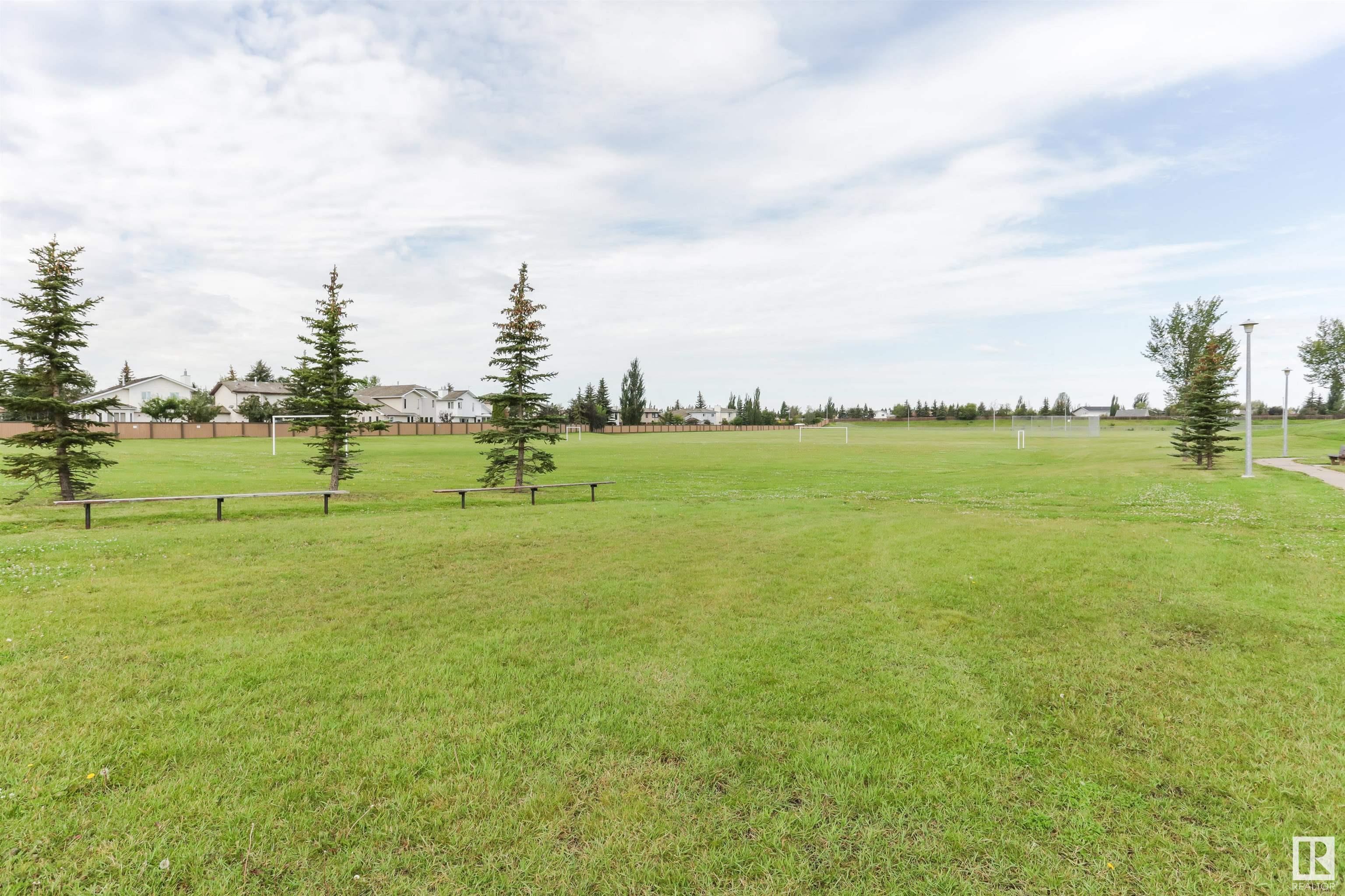 http://cdnparap120.paragonrels.com/ParagonImages/Property/p12/RAE/225353972/41/0/0/fa61c10b7c952f61db81a21e74185b10/1/e1ca941ae6cd04cc01647be5b7101e2d/225353972-bba109d7-c447-4f57-9ca6-2f5c62e7bcd7.JPG