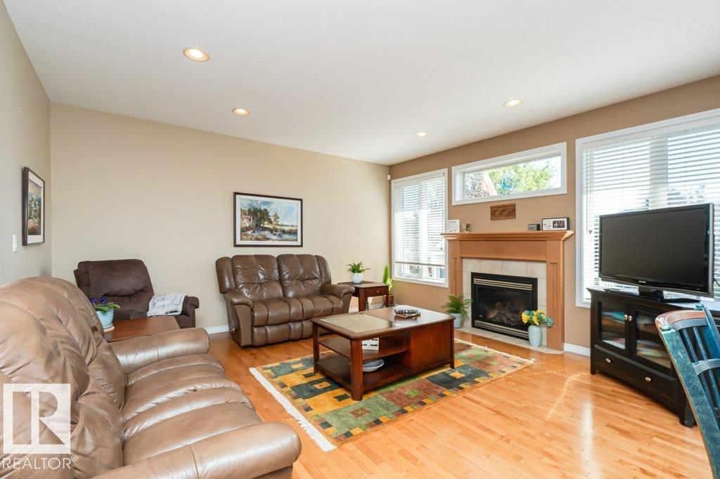 Photo 15 at 6 Woods Court, Windrose, Leduc