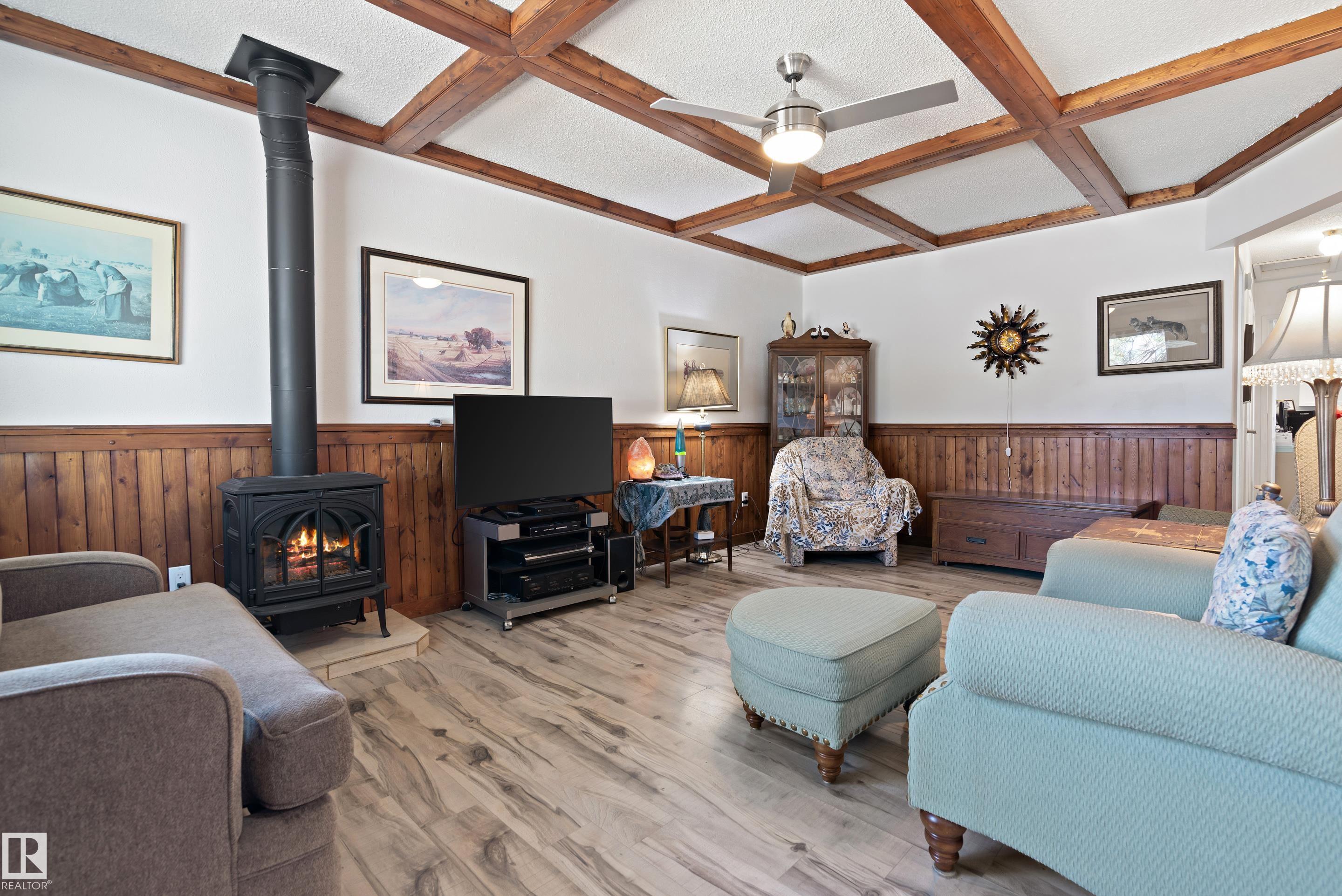 Photo 17 at 4318 44 Avenue, Meridian Heights, Stony Plain