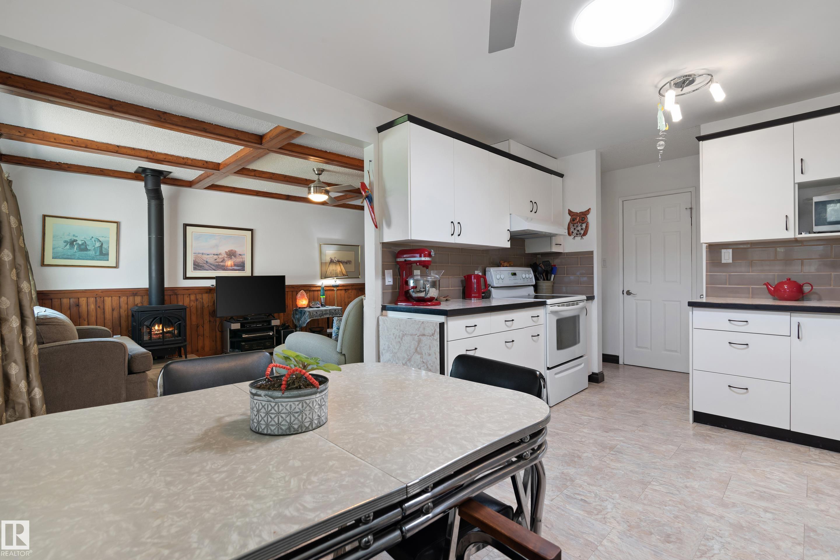 Photo 9 at 4318 44 Avenue, Meridian Heights, Stony Plain