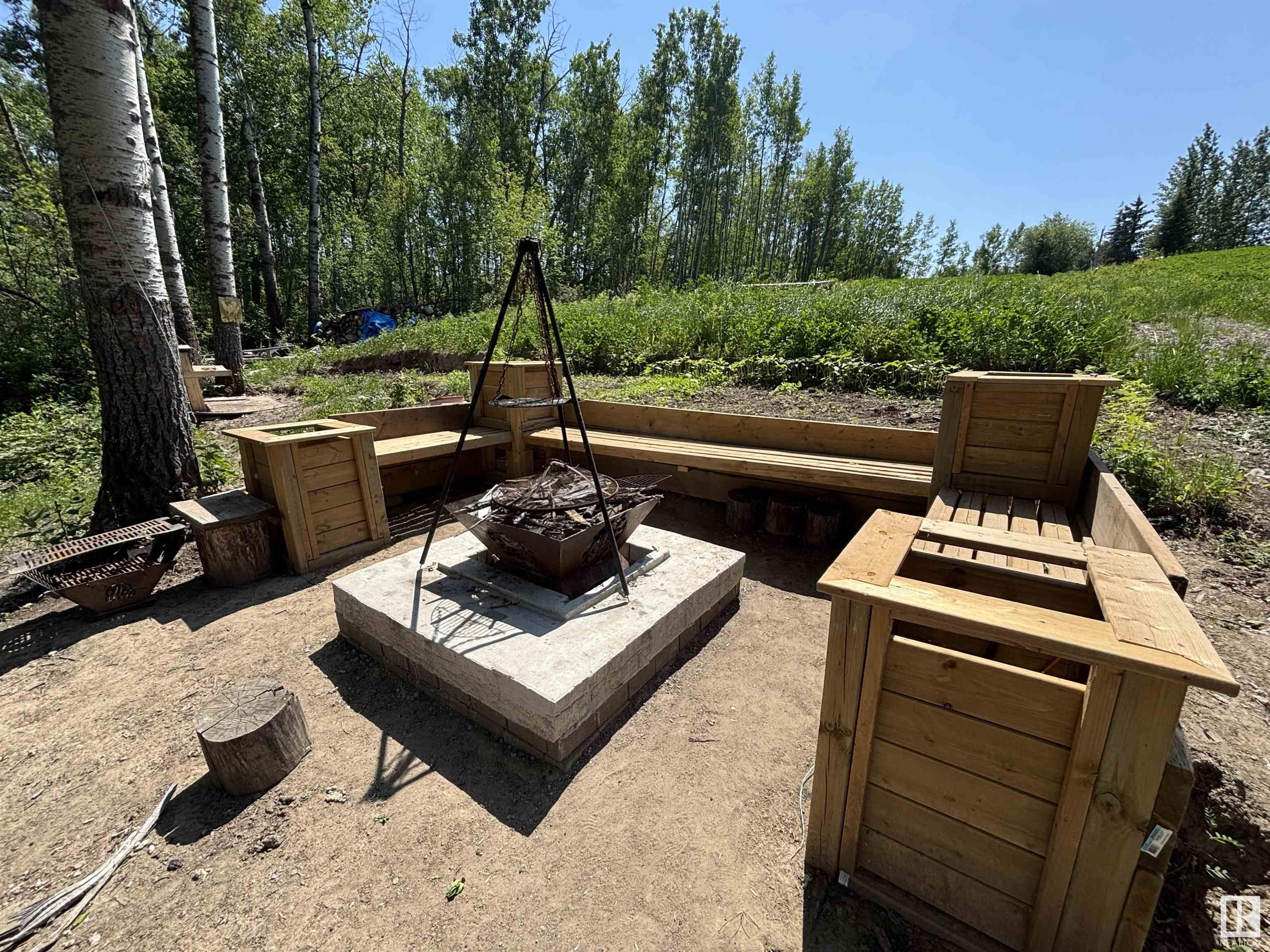 Photo 4 at 2 - 52318 Rge Road 25, Star Lake Estates, Rural Parkland County