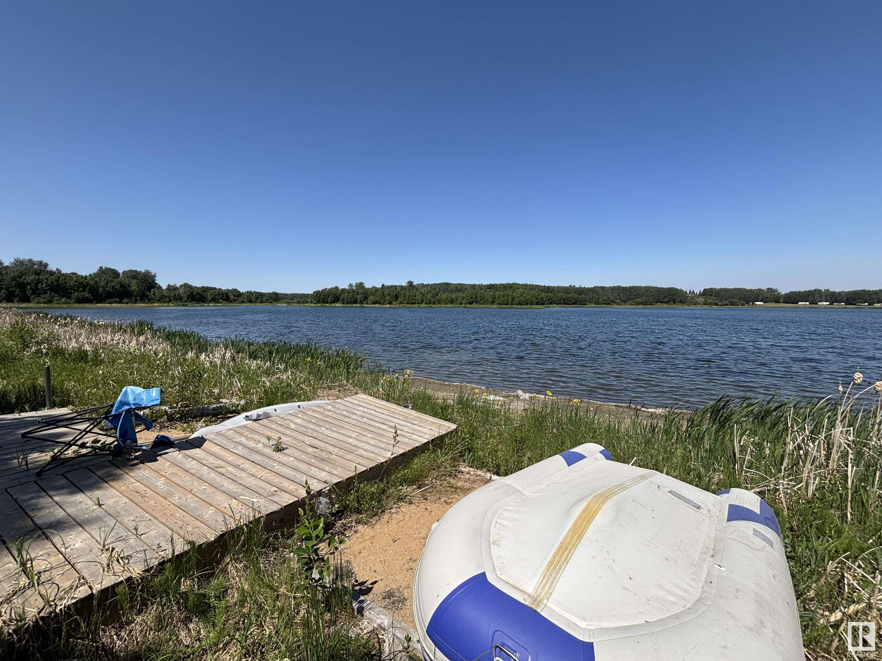 Photo 7 at 2 - 52318 Rge Road 25, Star Lake Estates, Rural Parkland County