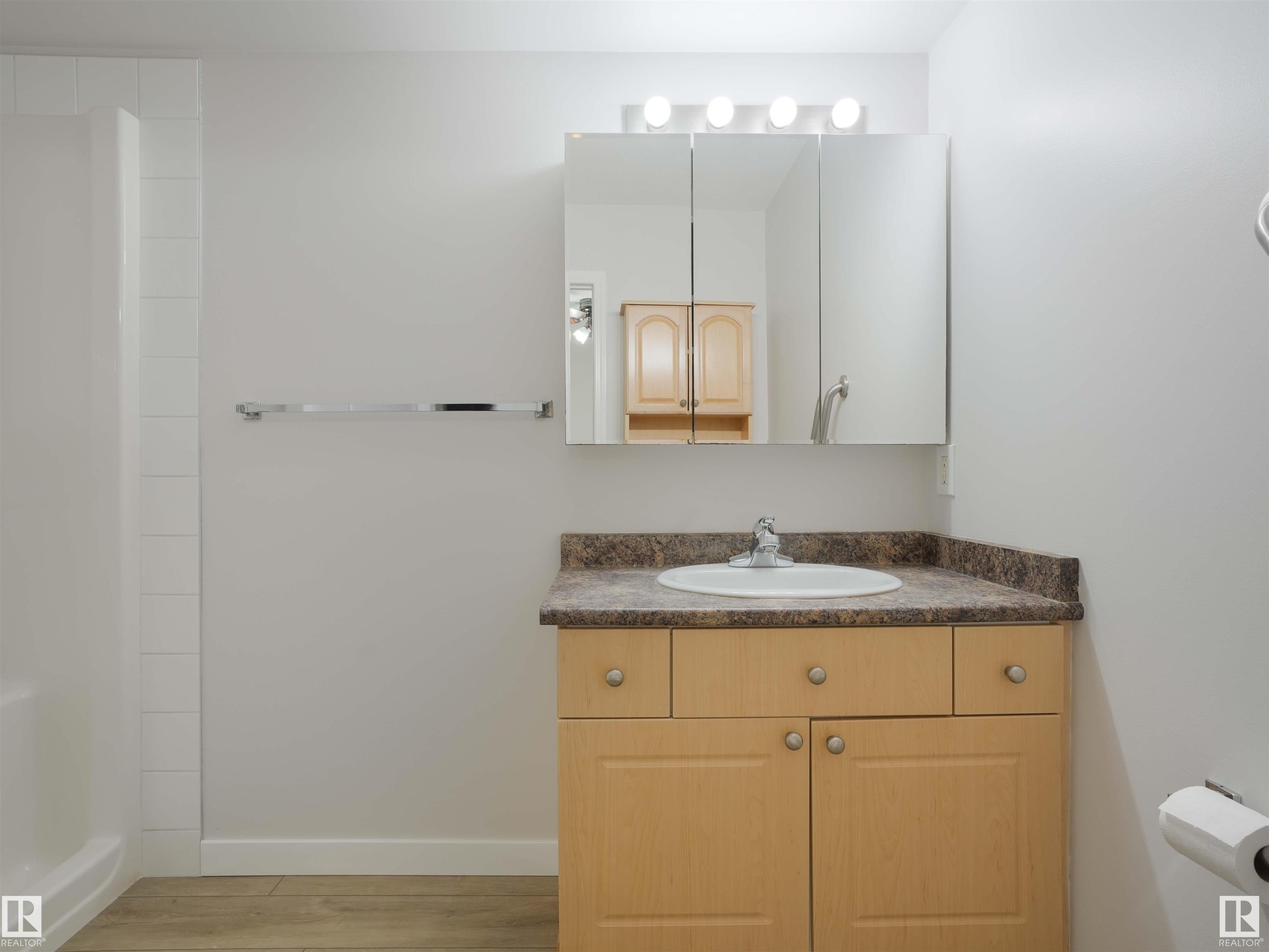 Photo 10 at 318 - 8802 Southfort Drive, South Fort, Fort Saskatchewan