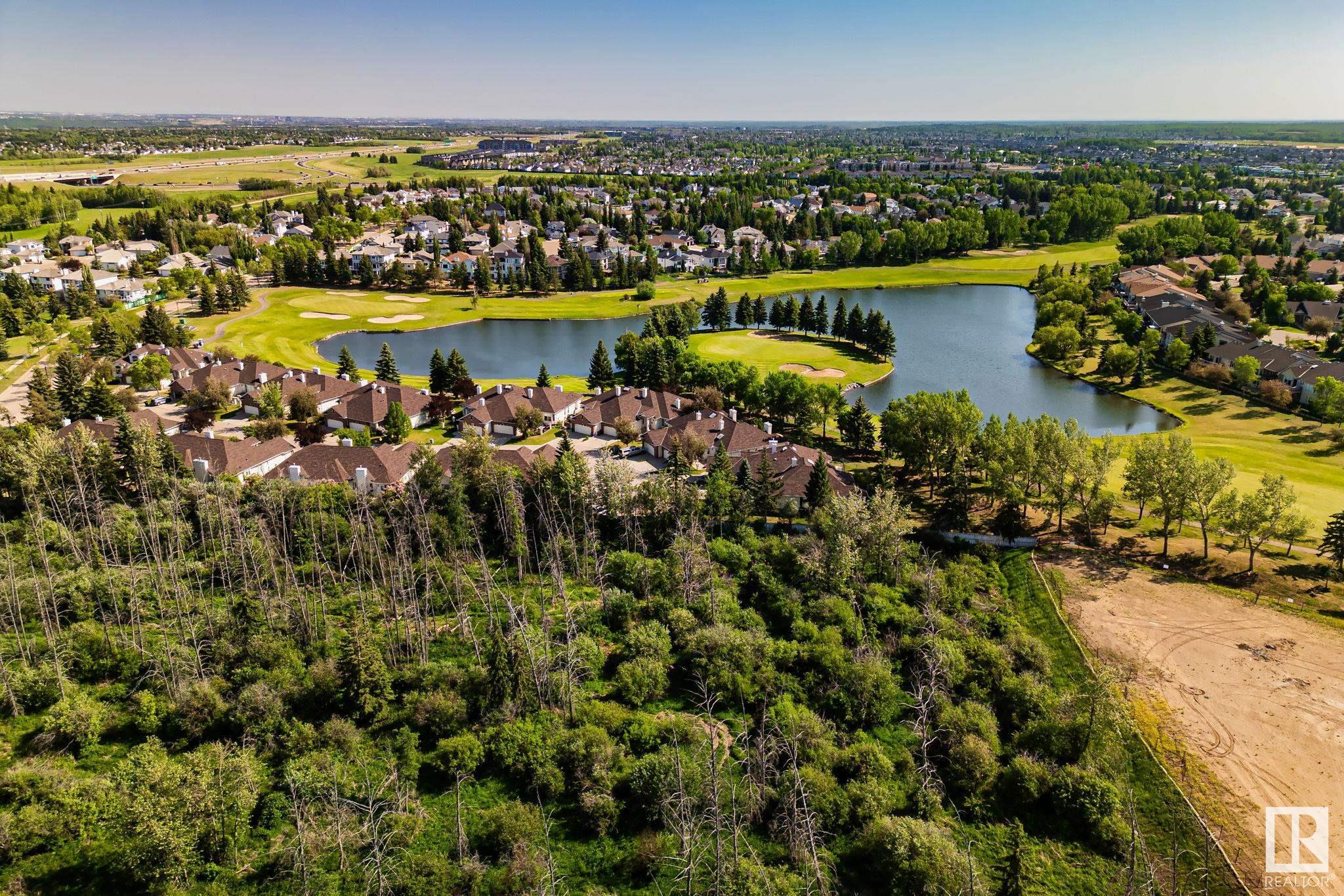 http://cdnparap120.paragonrels.com/ParagonImages/Property/p12/RAE/225354676/51/0/0/7e55a2fad61d4bafe287fe2c486109a8/1/f2c5aab226df72f00e4bfac6db60ced3/225354676-3b1b5abb-a463-4526-bc89-05b6c9c1bdfb.JPG