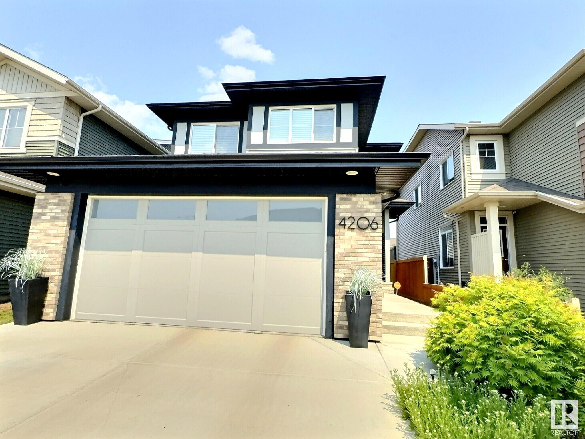 http://cdnparap120.paragonrels.com/ParagonImages/Property/p12/RAE/225354880/1/0/0/35557a68a0d4c6c2a2e7b9d20a884b5f/1/0ffb5e26e790c2a3dff6b4ad2b95c5ce/225354880-5a46b5c5-4f05-4869-995d-c3a5e16498b1.JPG