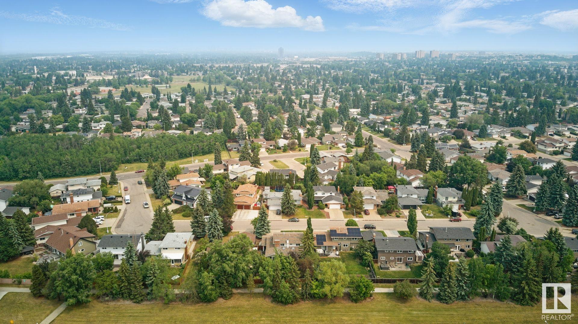 http://cdnparap120.paragonrels.com/ParagonImages/Property/p12/RAE/225354987/42/0/0/ab56f518524ba1d2eb6a83d7b6833c6e/1/3b414bae53d8bee03ccadfe89db5d108/225354987-245af12b-66b7-4971-806b-9f87a8905b5c.JPG