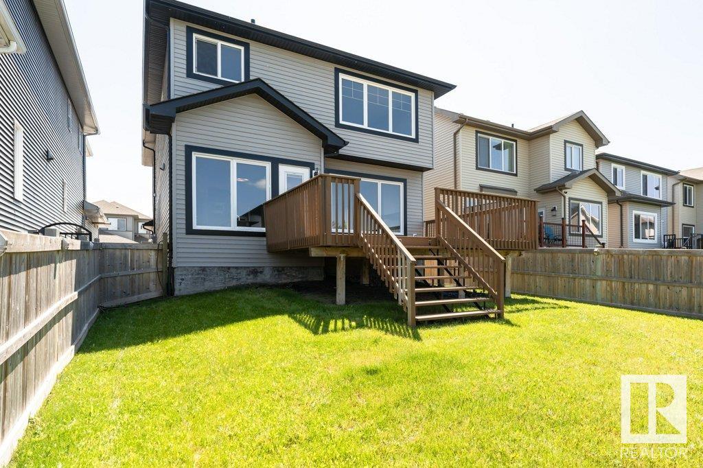 http://cdnparap120.paragonrels.com/ParagonImages/Property/p12/RAE/225355012/30/0/0/ba8df85954afdd2db4f7a5209d27b383/1/9a465c9dca8a59aa819d415dbc1acb53/225355012-987a0a19-b2f3-46f2-9ef2-3bc687c881cb.JPG