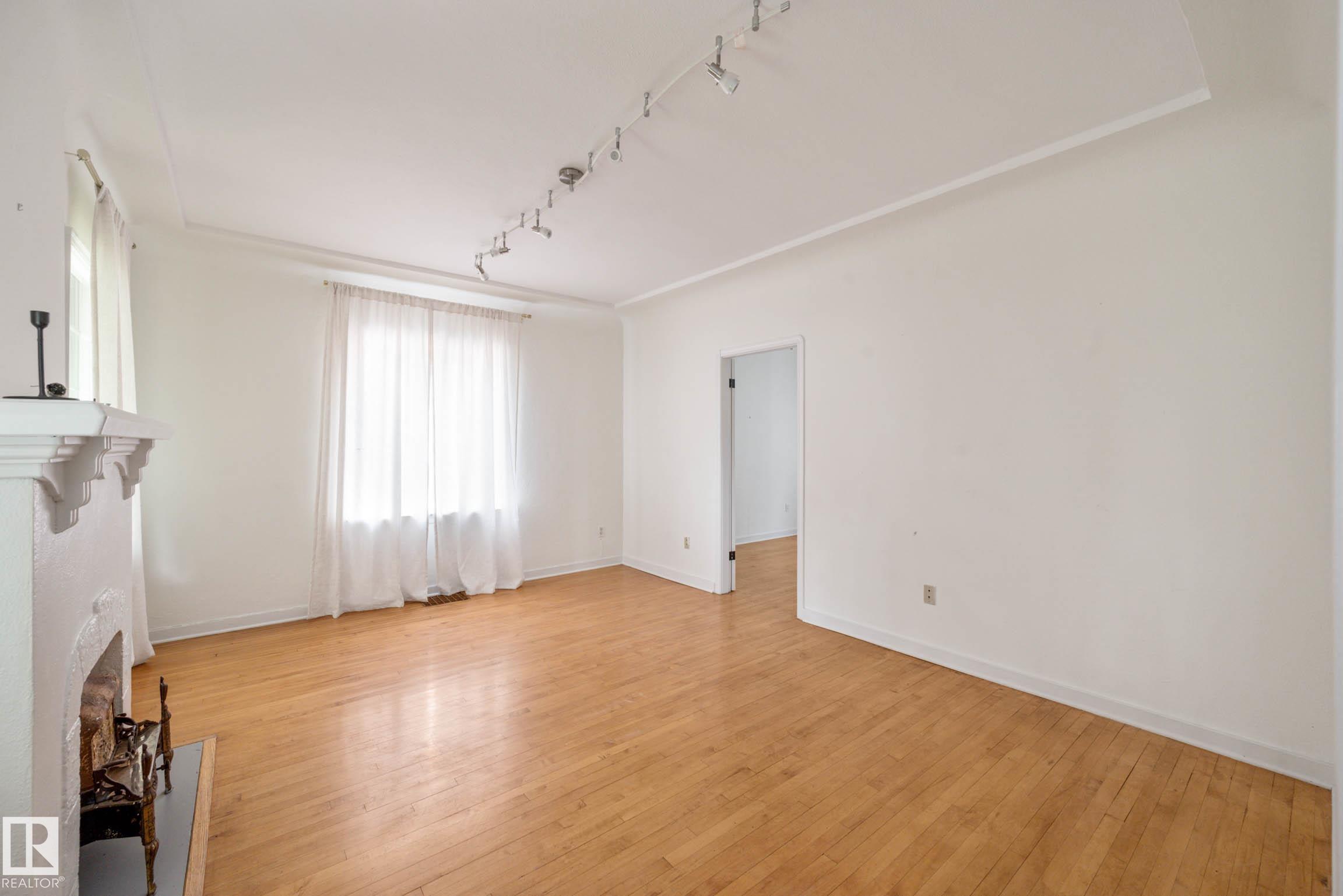 Picture for 10149 122 ST NW