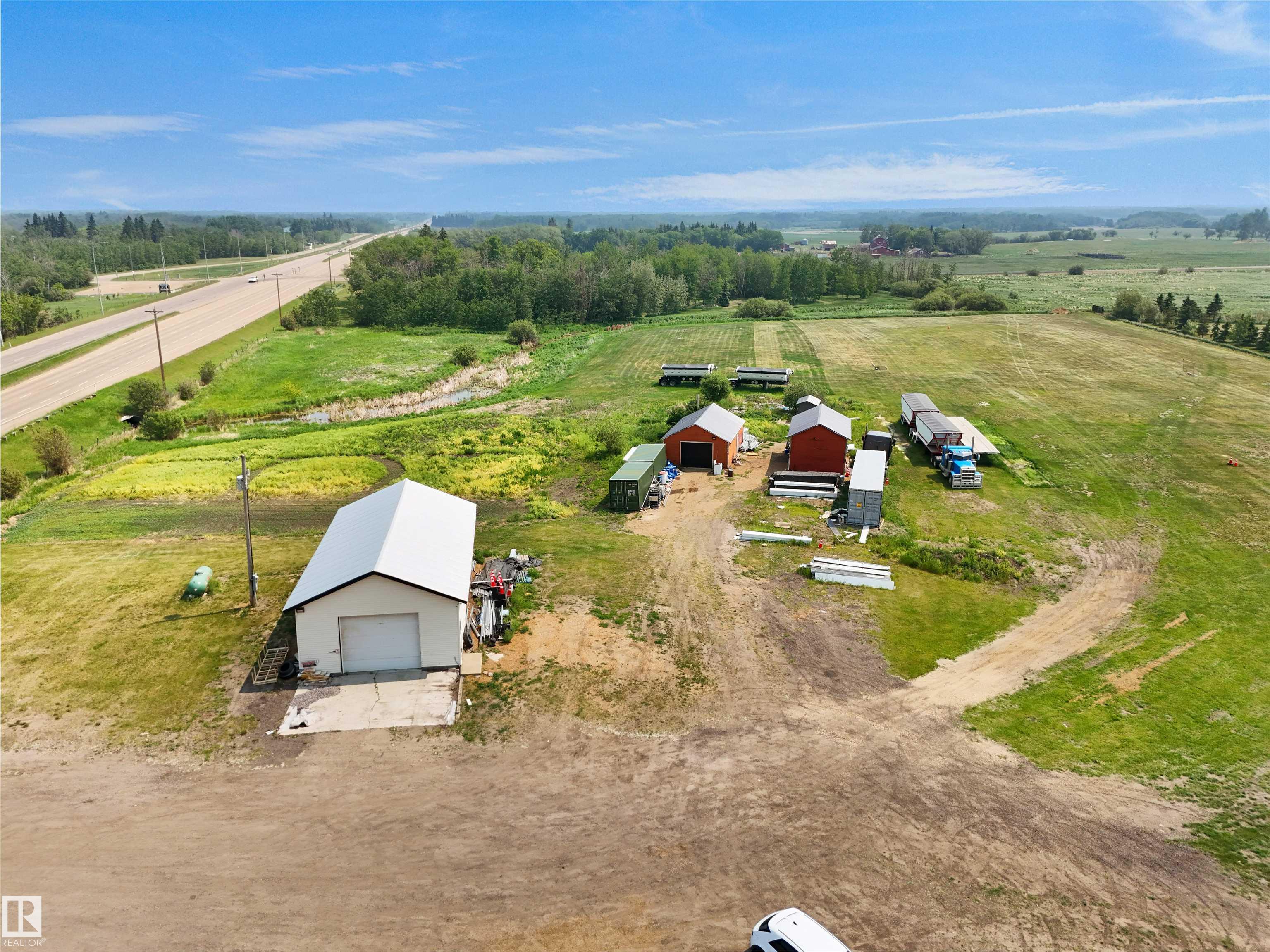 Photo 21 at 22517 Wye Road, Lorrelind Estates, Rural Strathcona County