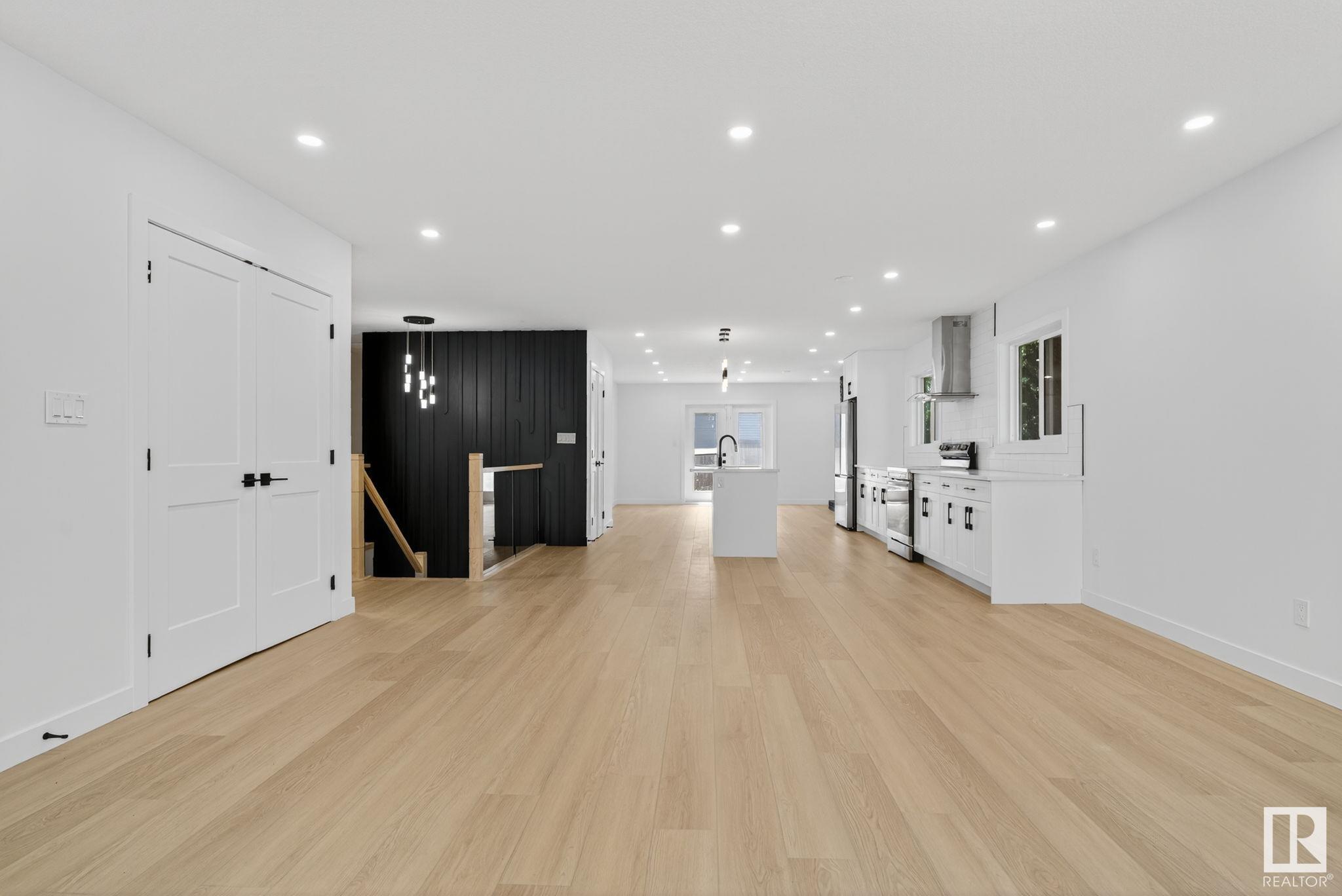 Photo 13 at 1 Coachman Place, Clover Bar Ranch, Sherwood Park