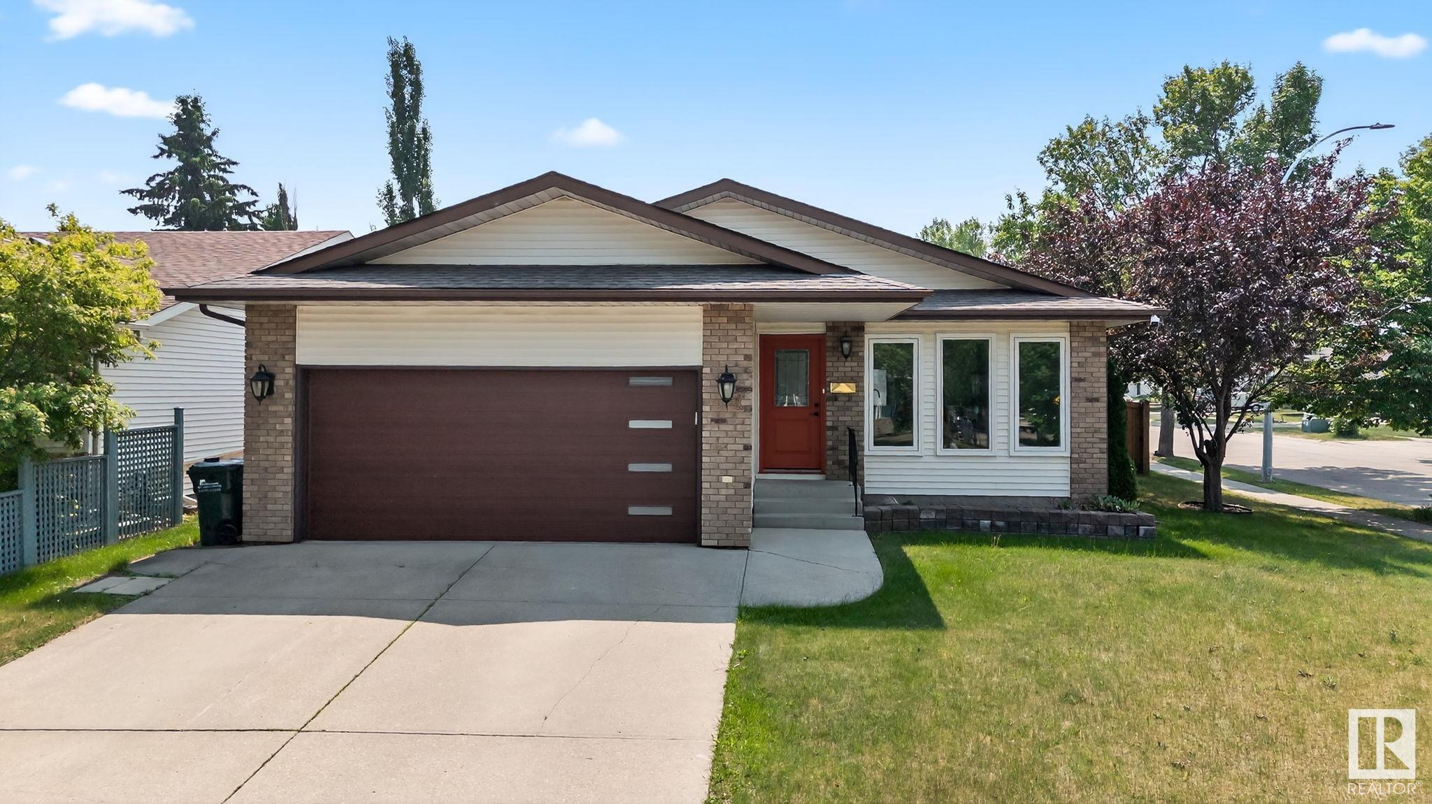 Photo 8 at 1 Coachman Place, Clover Bar Ranch, Sherwood Park