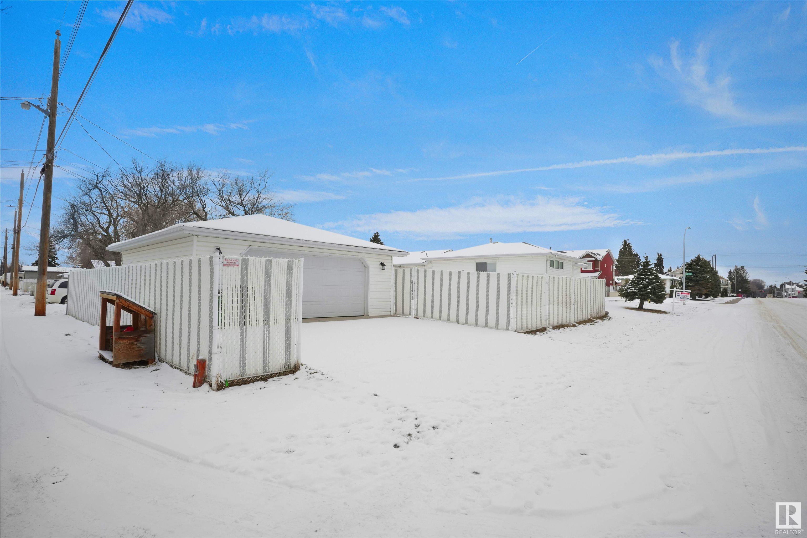 http://cdnparap120.paragonrels.com/ParagonImages/Property/p12/RAE/225355146/3/0/0/fe2c52018112ad75b265aef8ef879618/1/80c279723572cacfe0bfa72bd29e7491/225355146-1538B896-2D0F-4C8C-9BC6-9A087826C360.JPG