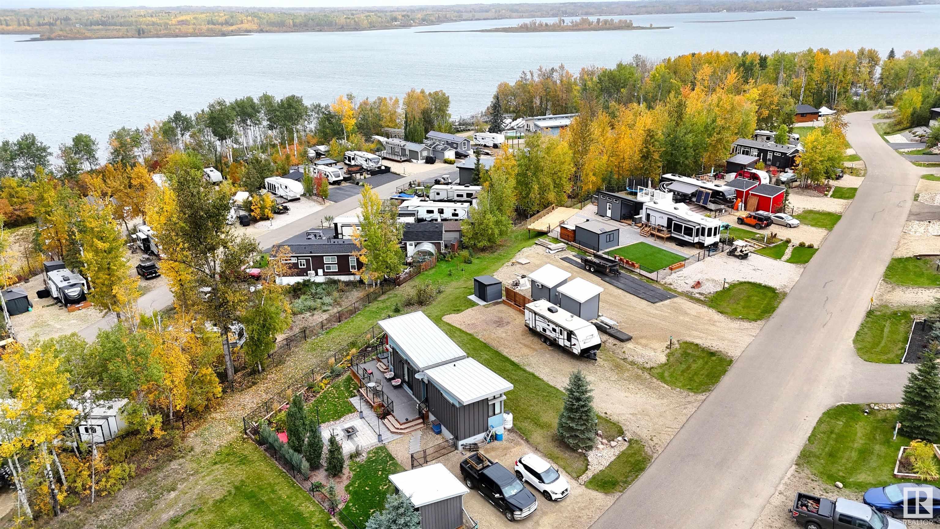 Photo 10 at 103 - 53509 Rge Road 60, Sunset Shores, Rural Parkland County