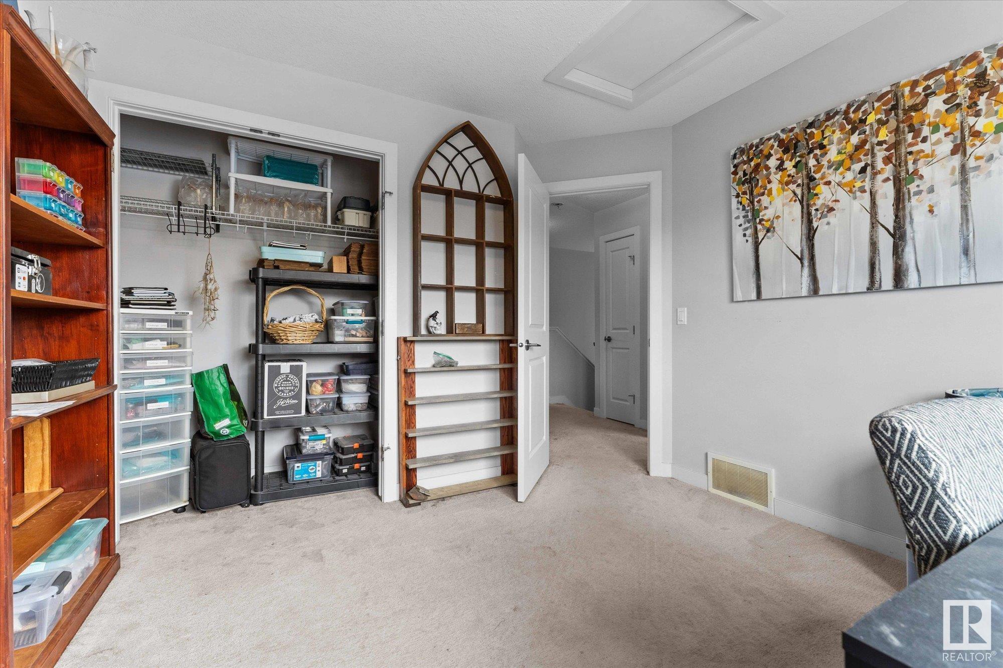http://cdnparap120.paragonrels.com/ParagonImages/Property/p12/RAE/225355469/22/0/0/05c07540700754e1408057e2350d95cc/1/47c6fbae82018fda808a744a8a155706/225355469-4cfdca36-2bed-4448-9ab7-d42b0b1e0b3d.JPG