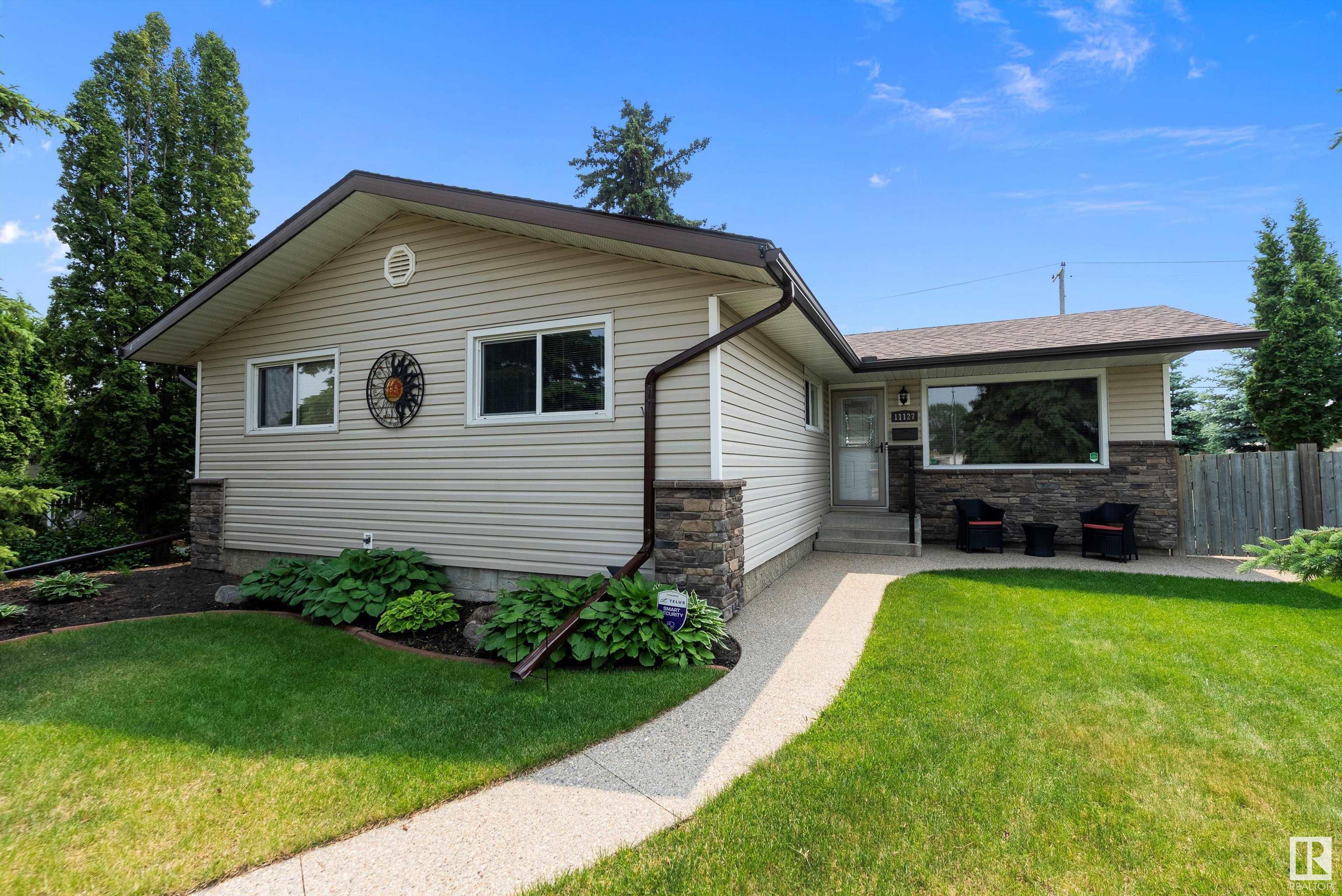 11127 43 Avenue NW, Royal Gardens, Edmonton 2