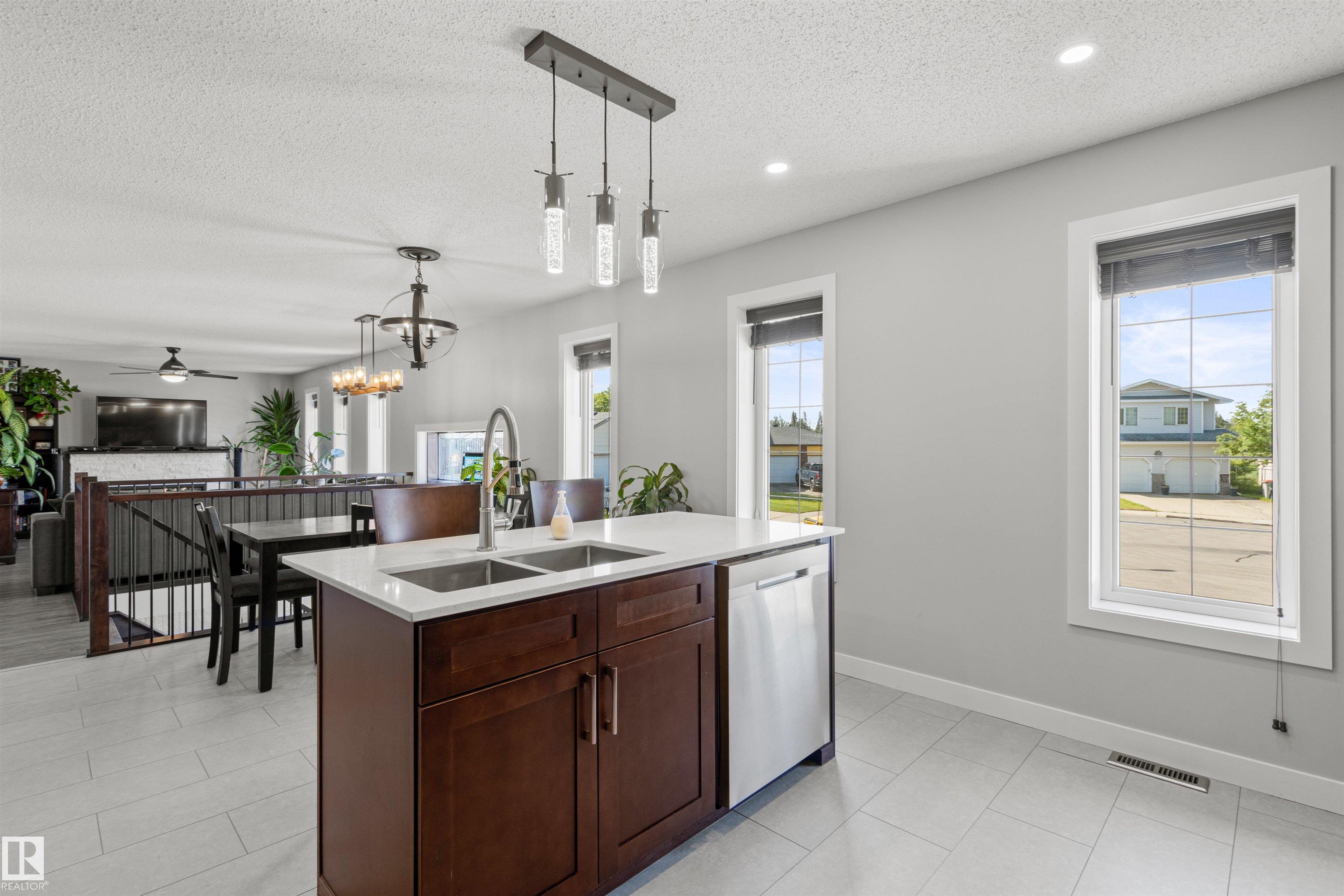 Photo 14 at 63 Glenwood Crescent, Glens The, Stony Plain