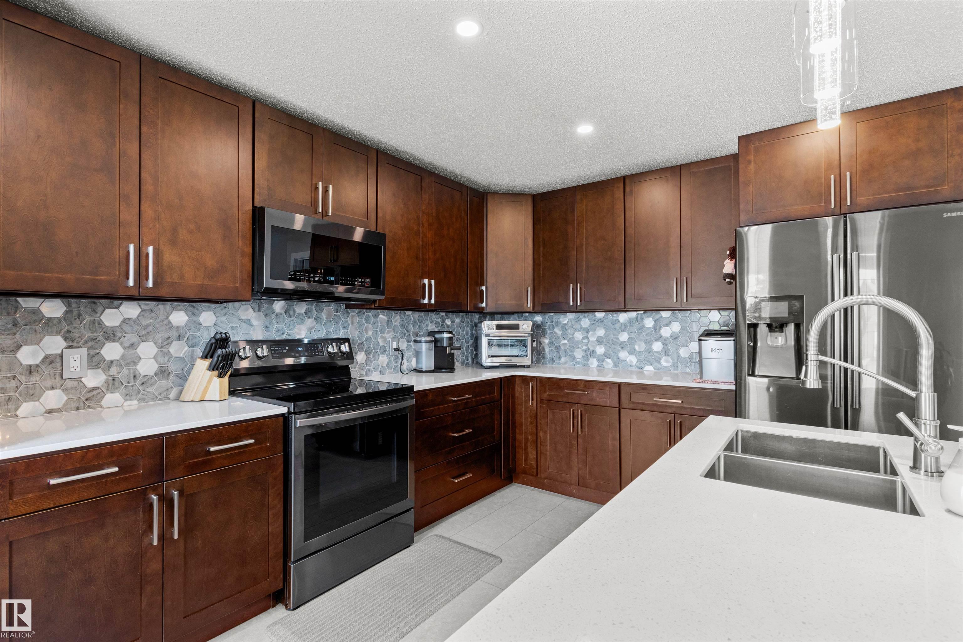 Photo 16 at 63 Glenwood Crescent, Glens The, Stony Plain