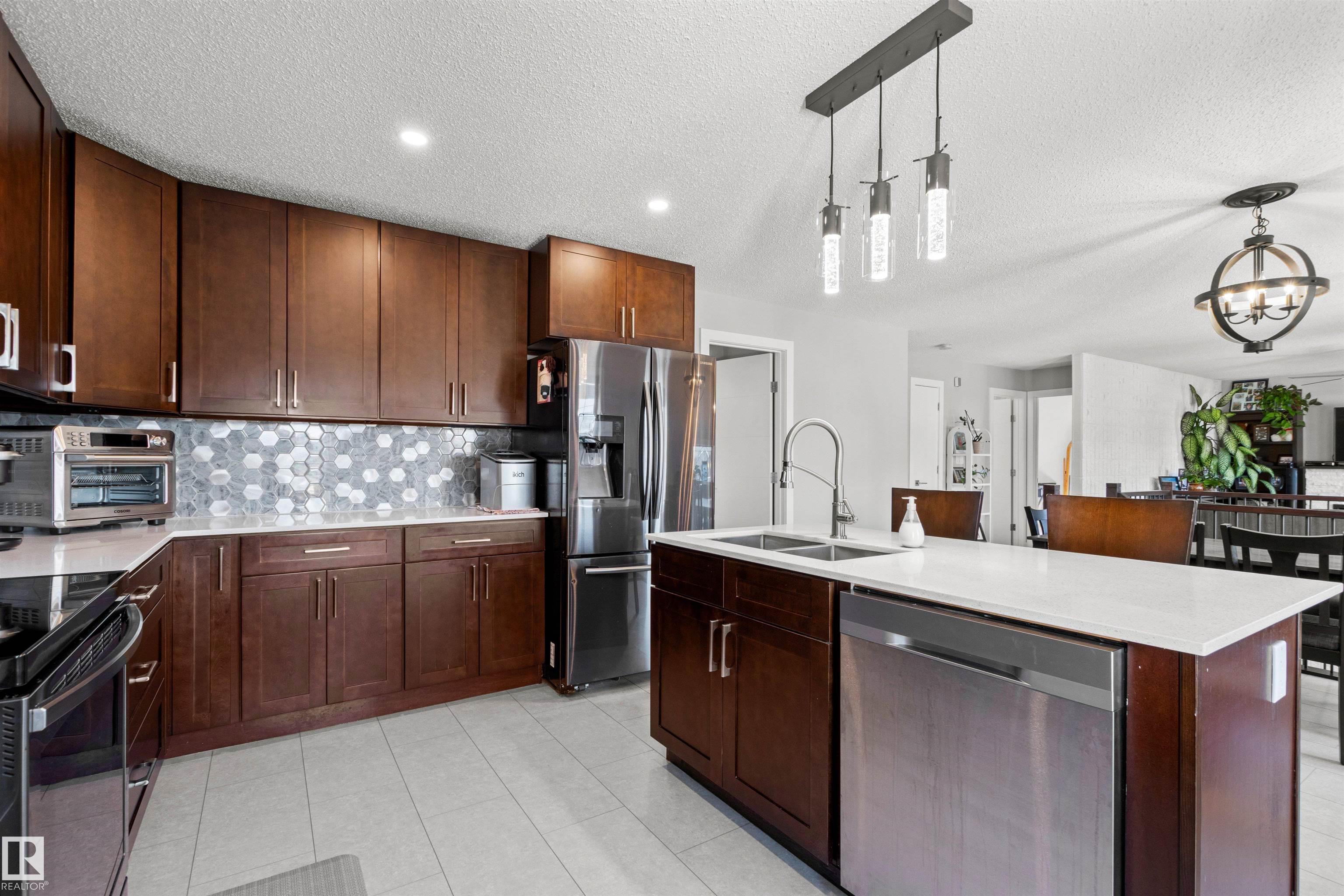Photo 17 at 63 Glenwood Crescent, Glens The, Stony Plain
