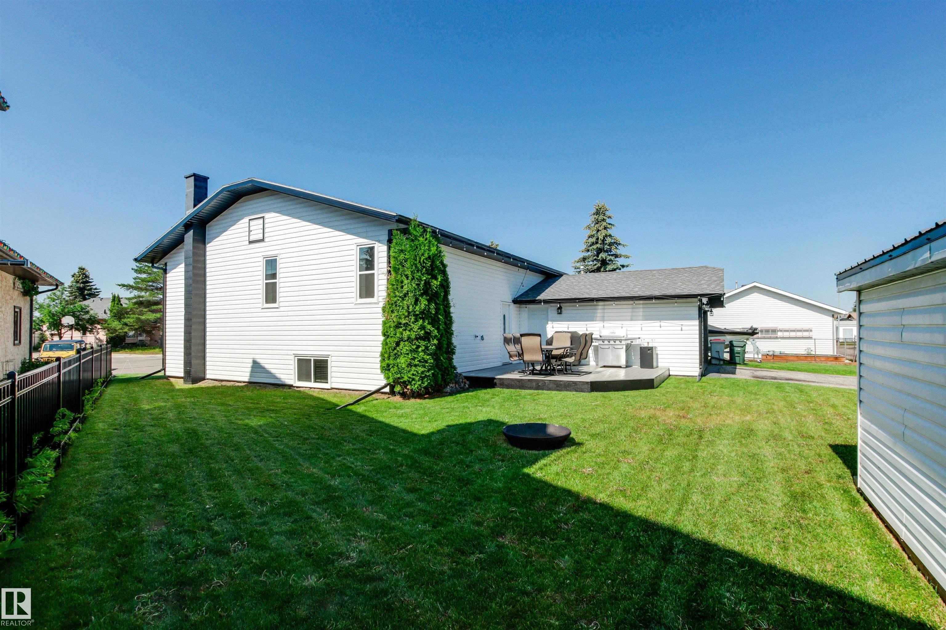 Photo 42 at 63 Glenwood Crescent, Glens The, Stony Plain