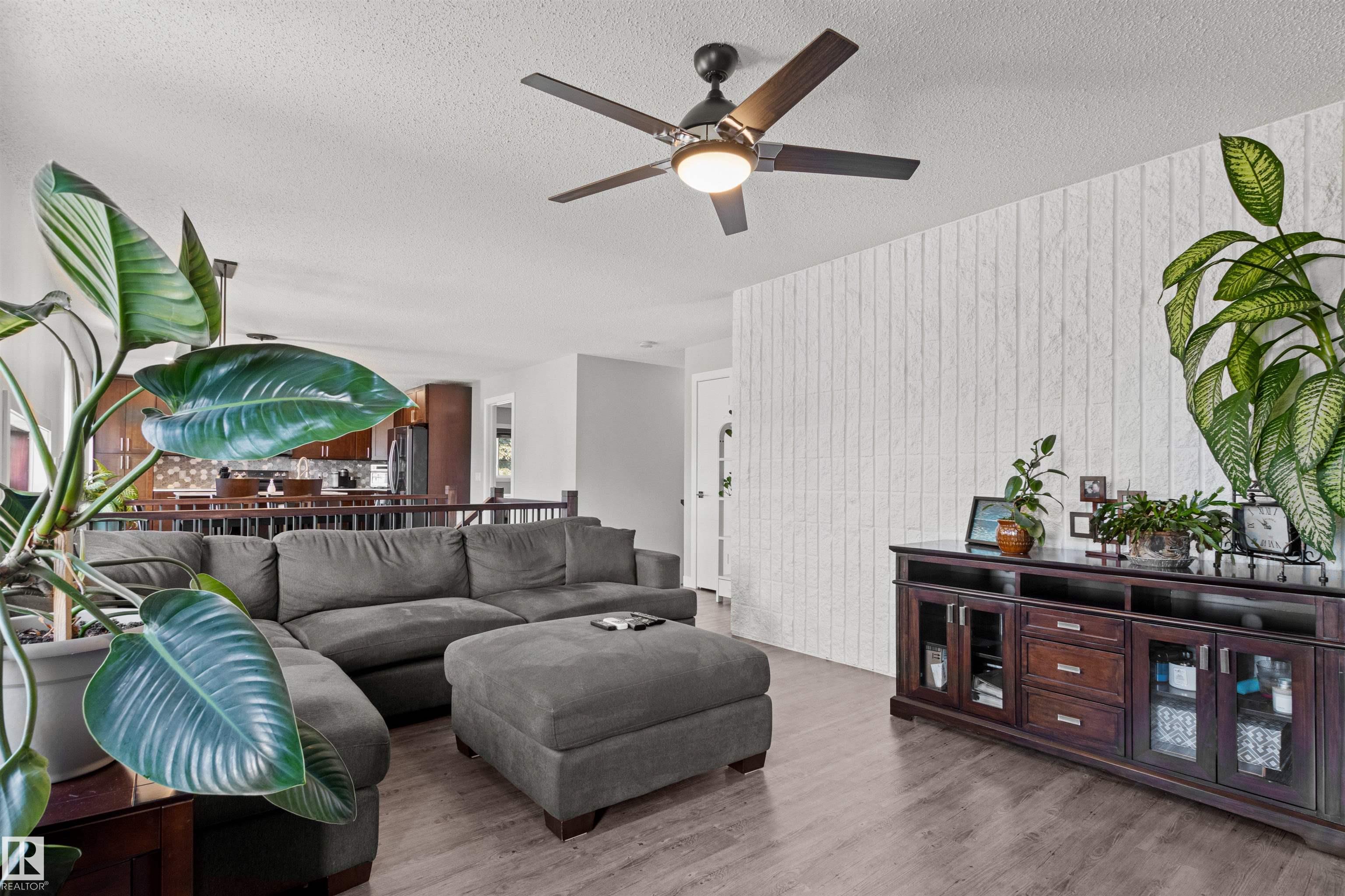 Photo 6 at 63 Glenwood Crescent, Glens The, Stony Plain