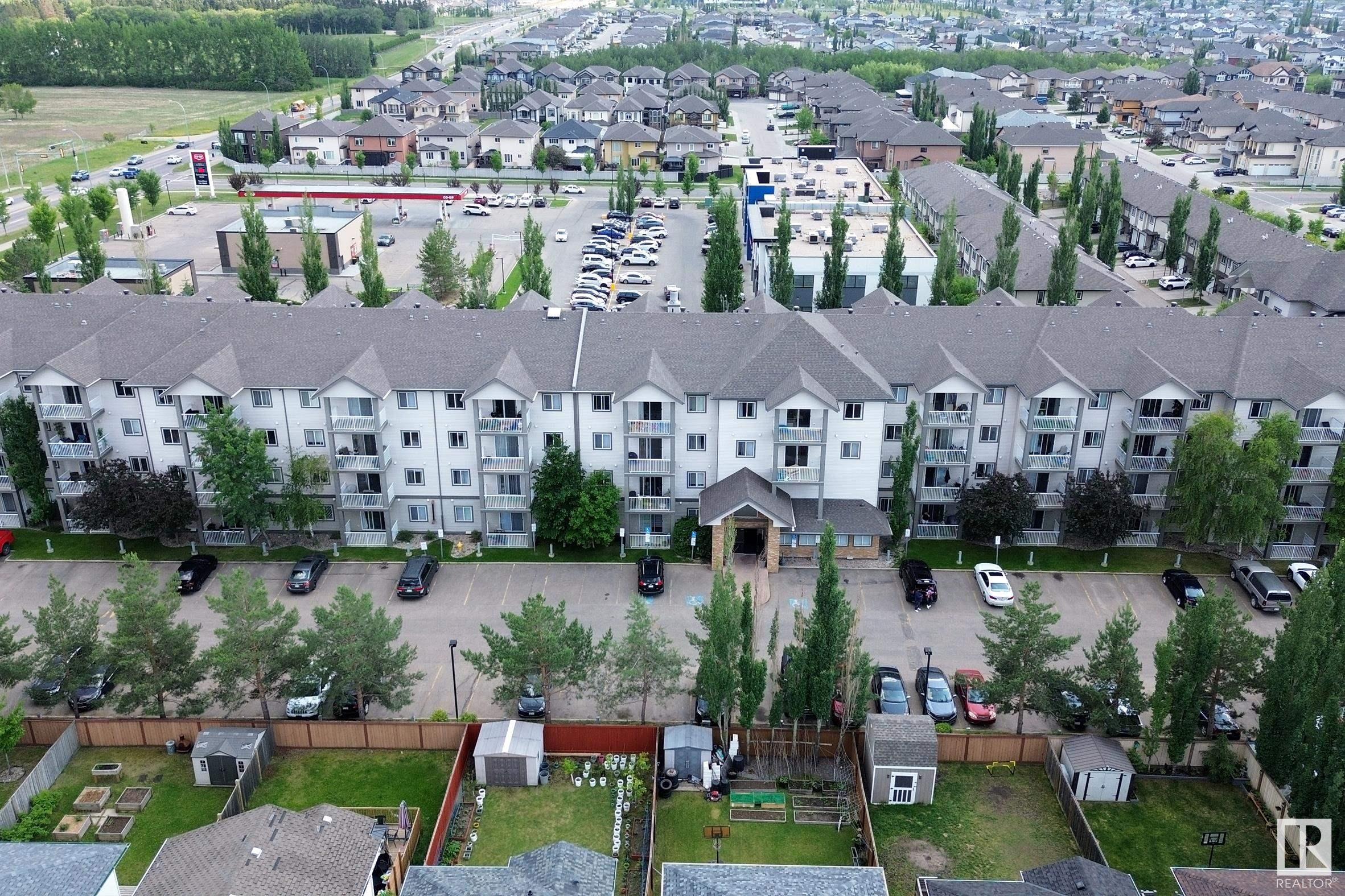 http://cdnparap120.paragonrels.com/ParagonImages/Property/p12/RAE/225355885/11/0/0/b9dd1716484bce81d1d5752e0aea52d8/1/b1f071effb2d25f09099c74380c30c57/225355885-4bb5b98d-f376-4257-83ab-92c96ced8e61.JPG