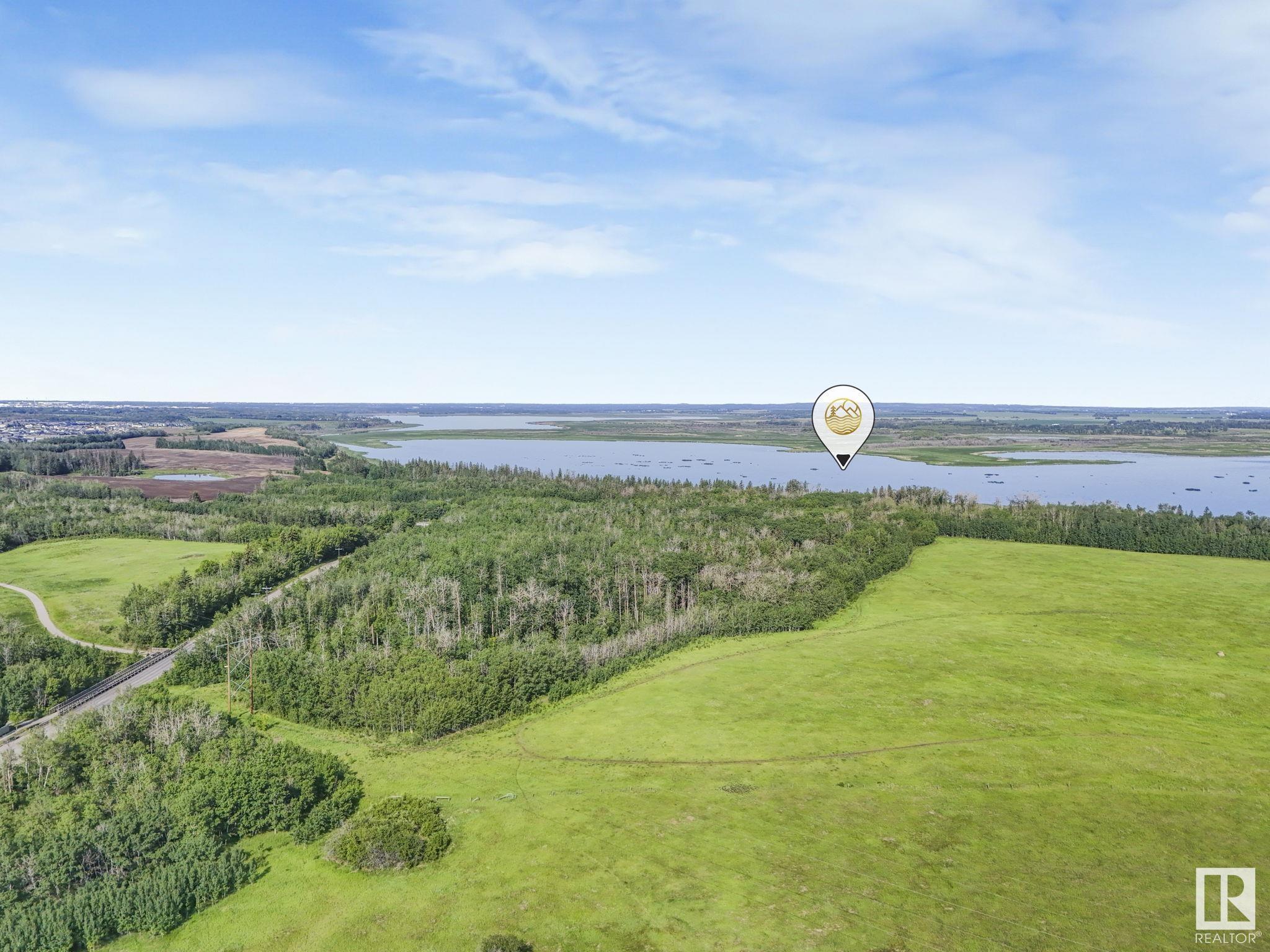 http://cdnparap120.paragonrels.com/ParagonImages/Property/p12/RAE/225356006/16/0/0/337081cd02b2c1e671e60ff82df97546/1/86c981cc220bf9d52785bb0a0554869b/225356006-091181bb-b35b-4667-8b80-cd4dd44b81a3.JPG