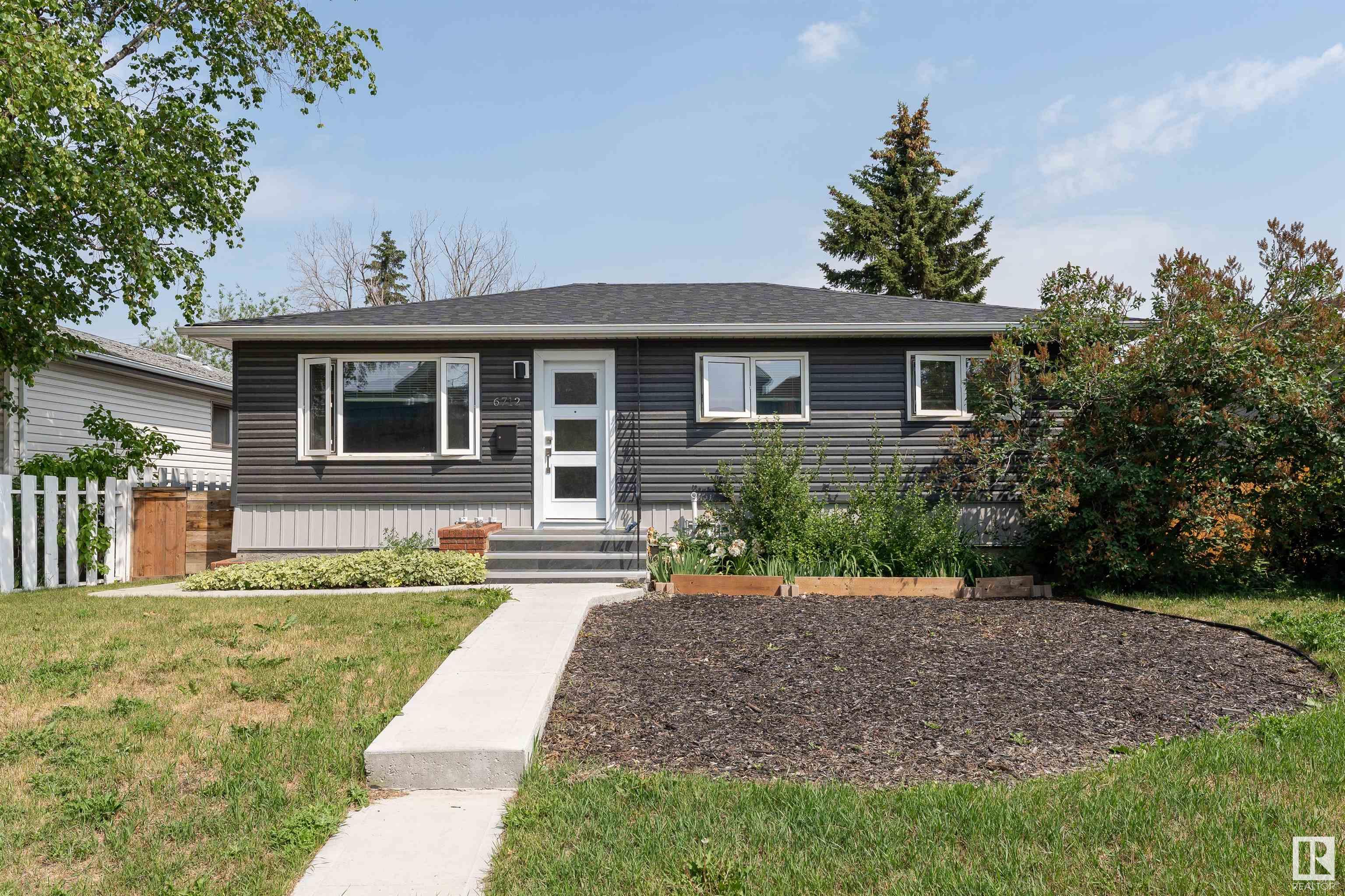 6712 86 Avenue NW, Kenilworth, Edmonton 