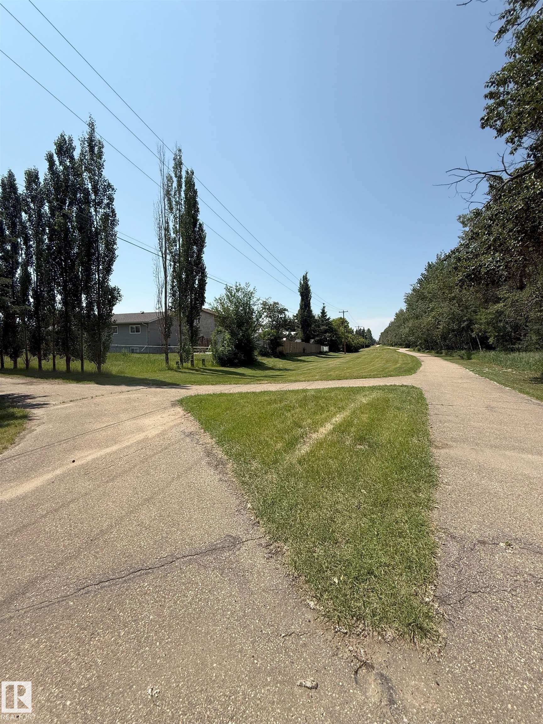 Photo 14 at 45B Mcnabb Crescent, Forest Green, Stony Plain